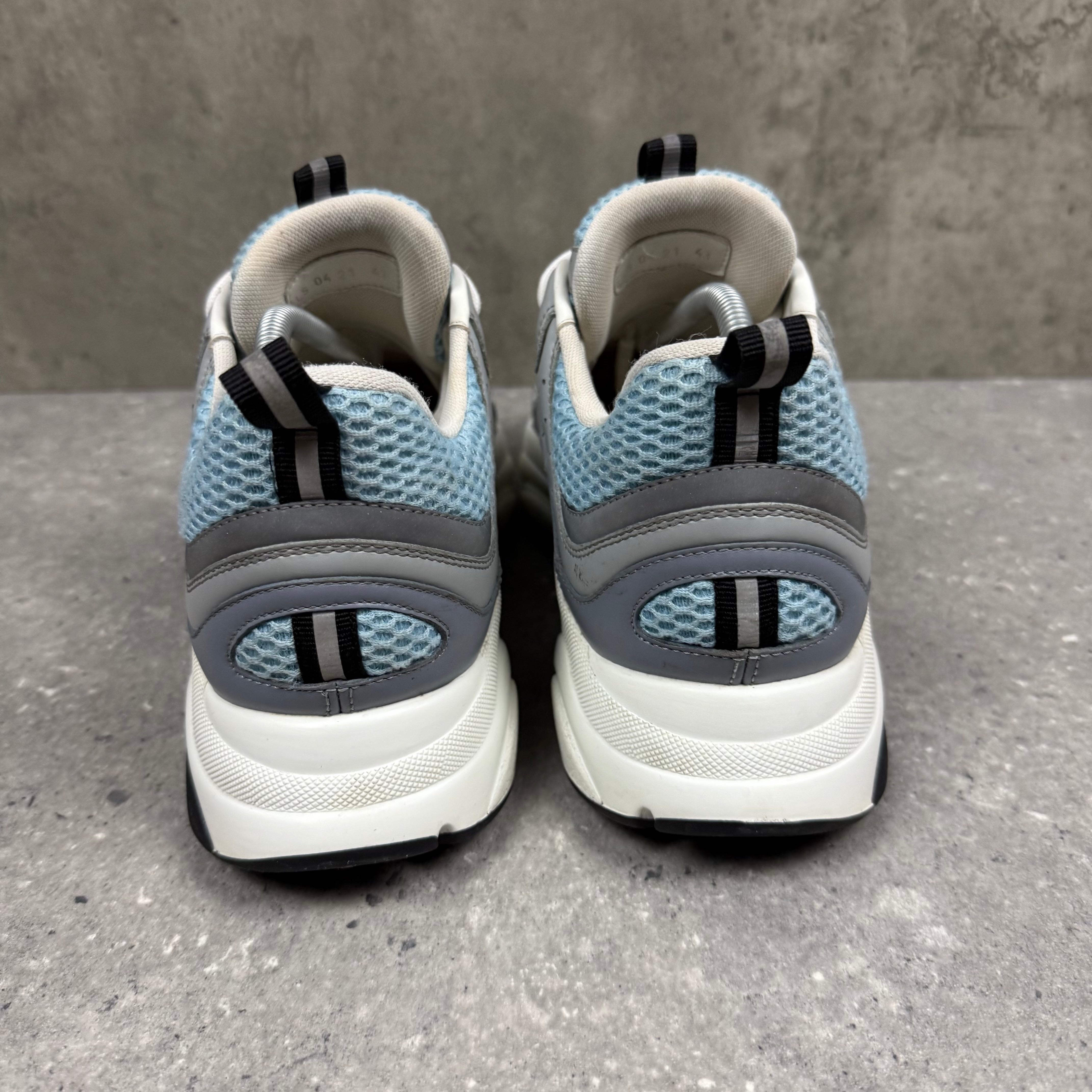 DIOR B22 BABY BLUE - (EU 43 / UK 9)
