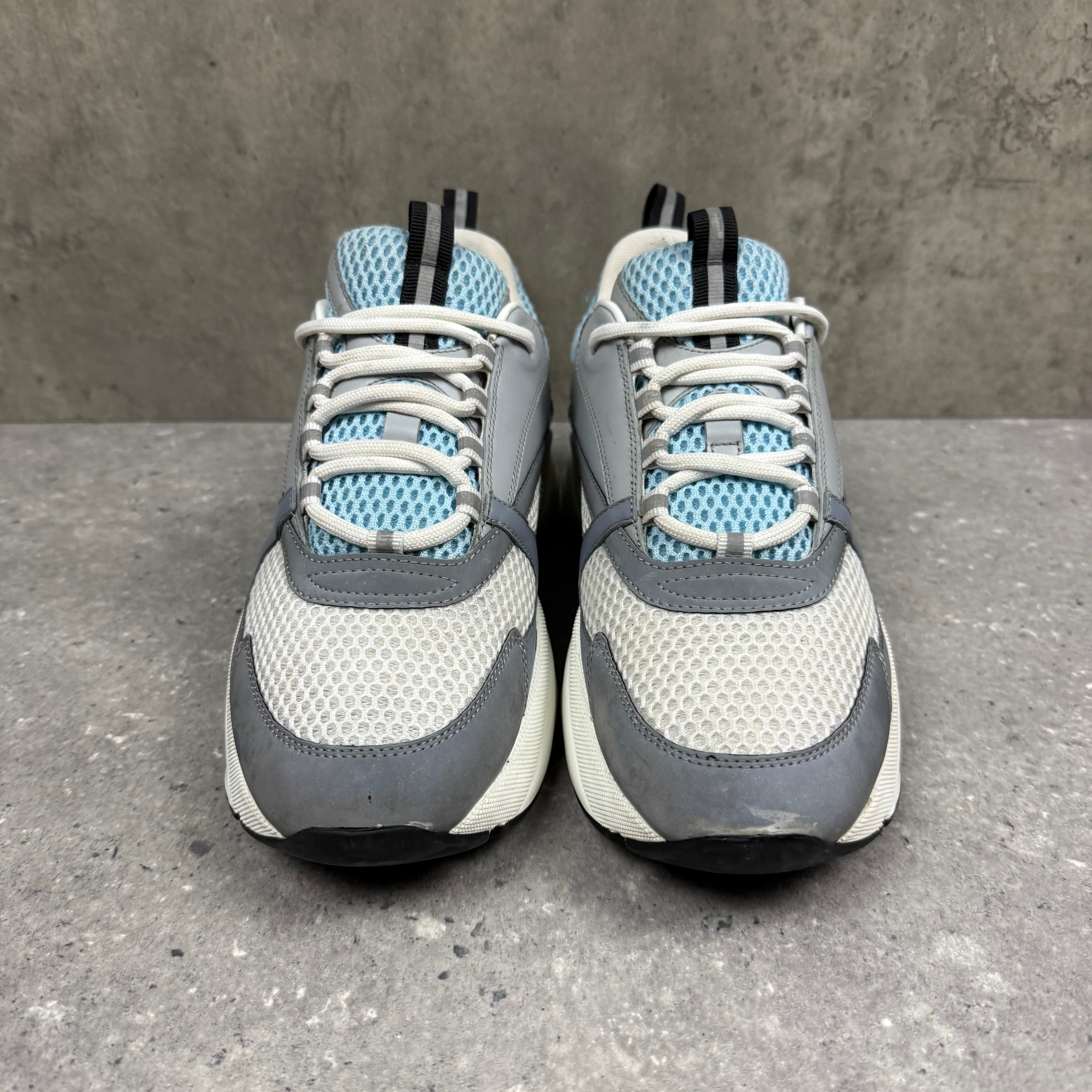 DIOR B22 BABY BLUE - (EU 43 / UK 9)