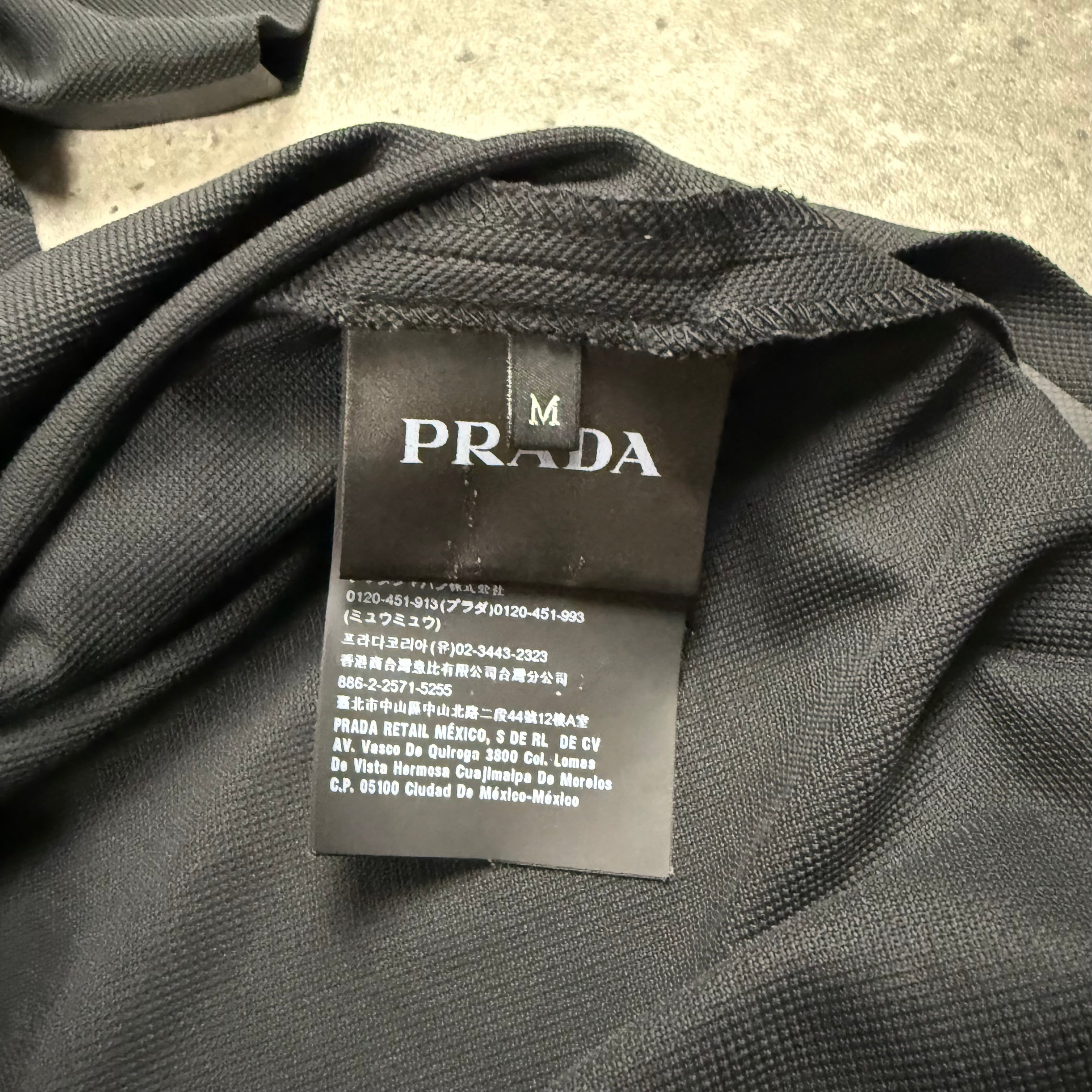 PRADA PIQUE T-SHIRT (FITS S/M)