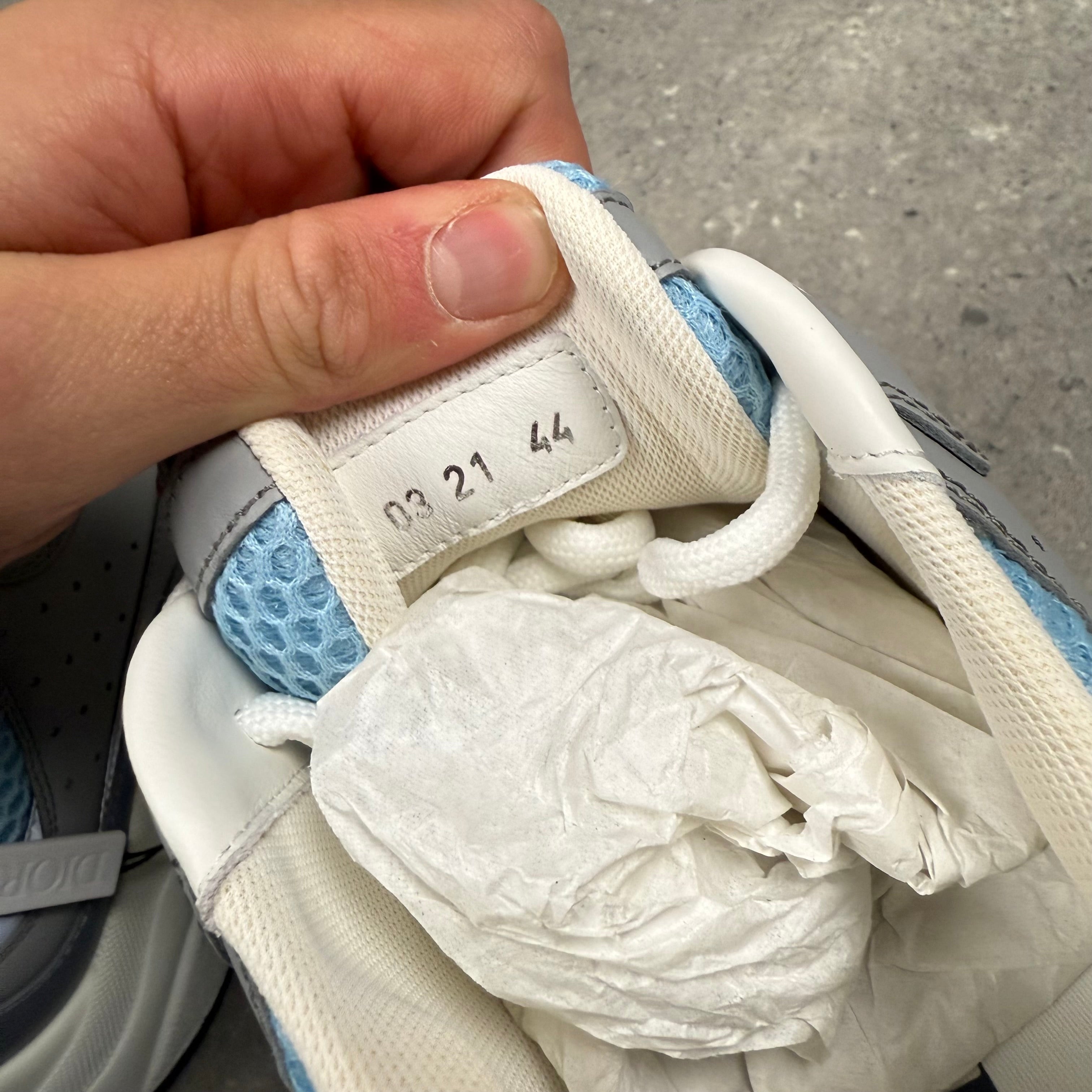 DIOR B22 BABY BLUE - (EU44 / UK10)