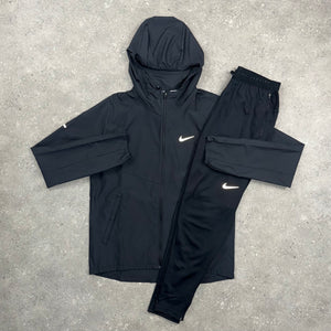 NIKE REPEL WINDRUNNER JACKET & STRIDE PANT SET - BLACK