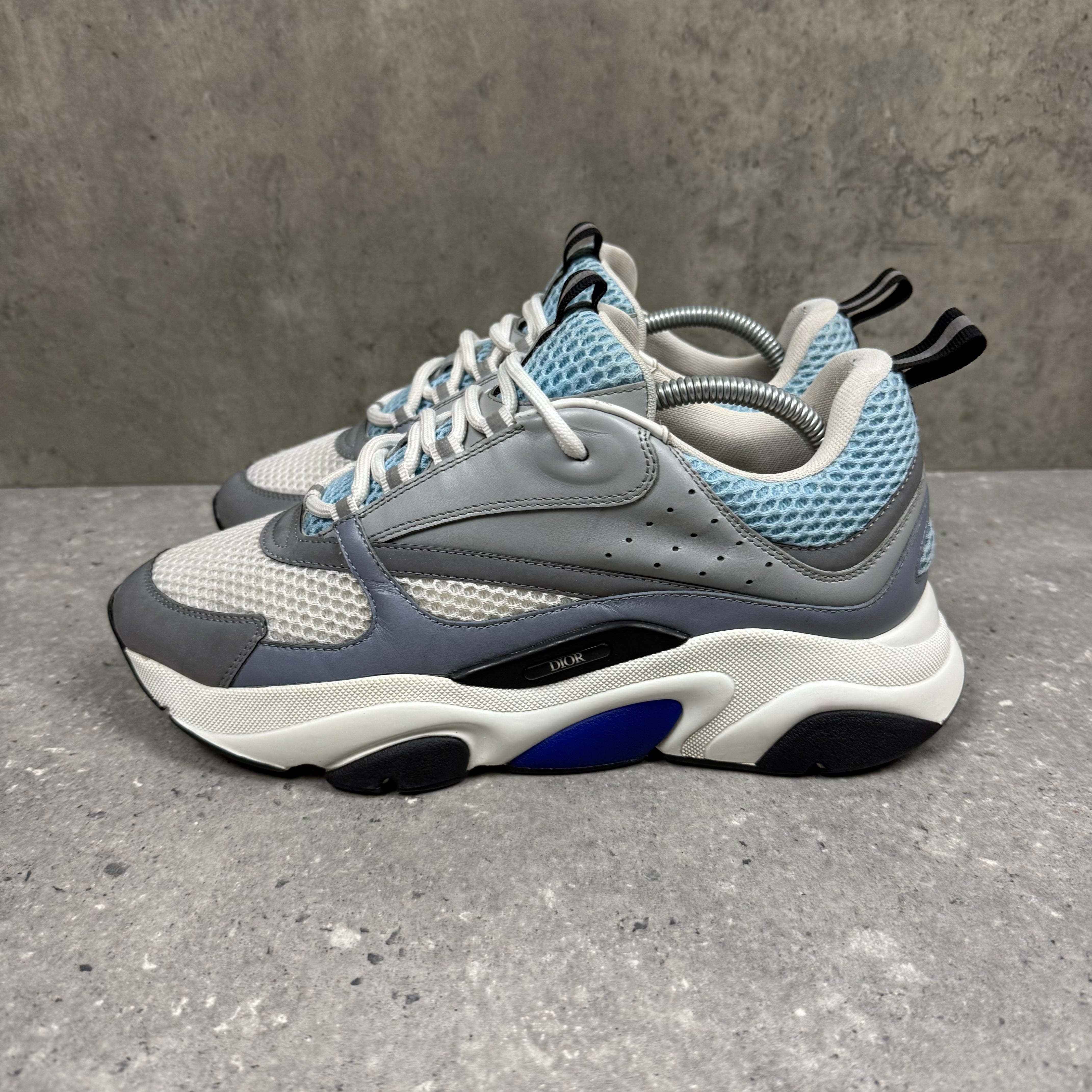 DIOR B22 BABY BLUE - (EU 43 / UK 9)