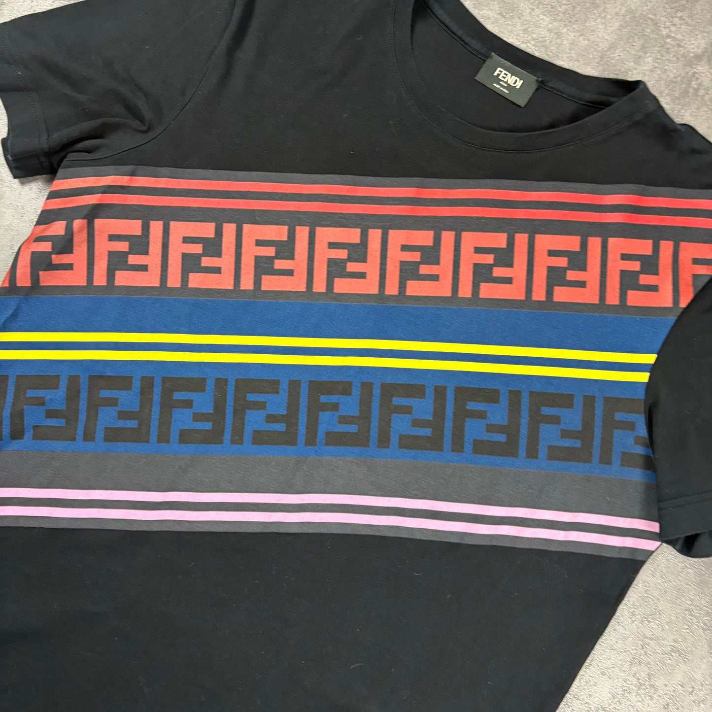 FENDI MONOGRAM TEE  (FITS S)