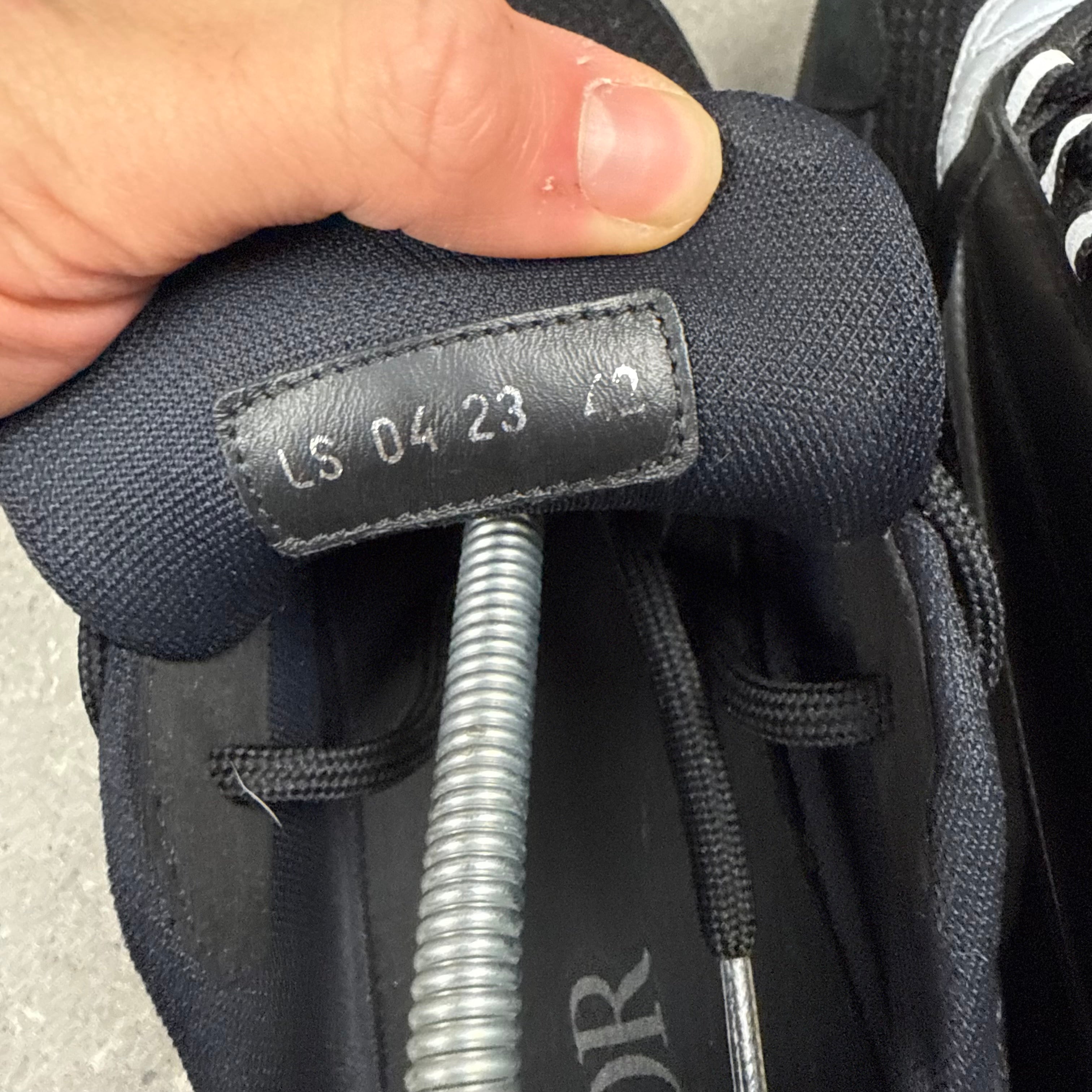 DIOR B22 BLACK - (EU42 / UK8)