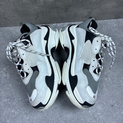 BALENCIAGA TRIPLE S - (EU43 / UK9)