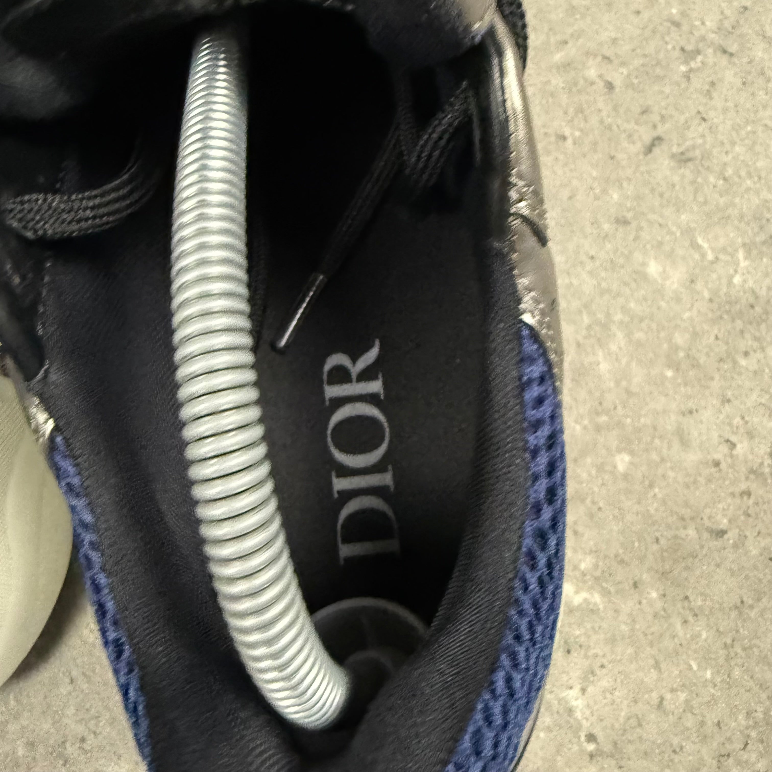 DIOR B22 NAVY / SILVER - (EU41.5 / UK 7.5)