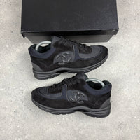 CHANEL RUNNERS -  (EU 41 / UK 7)