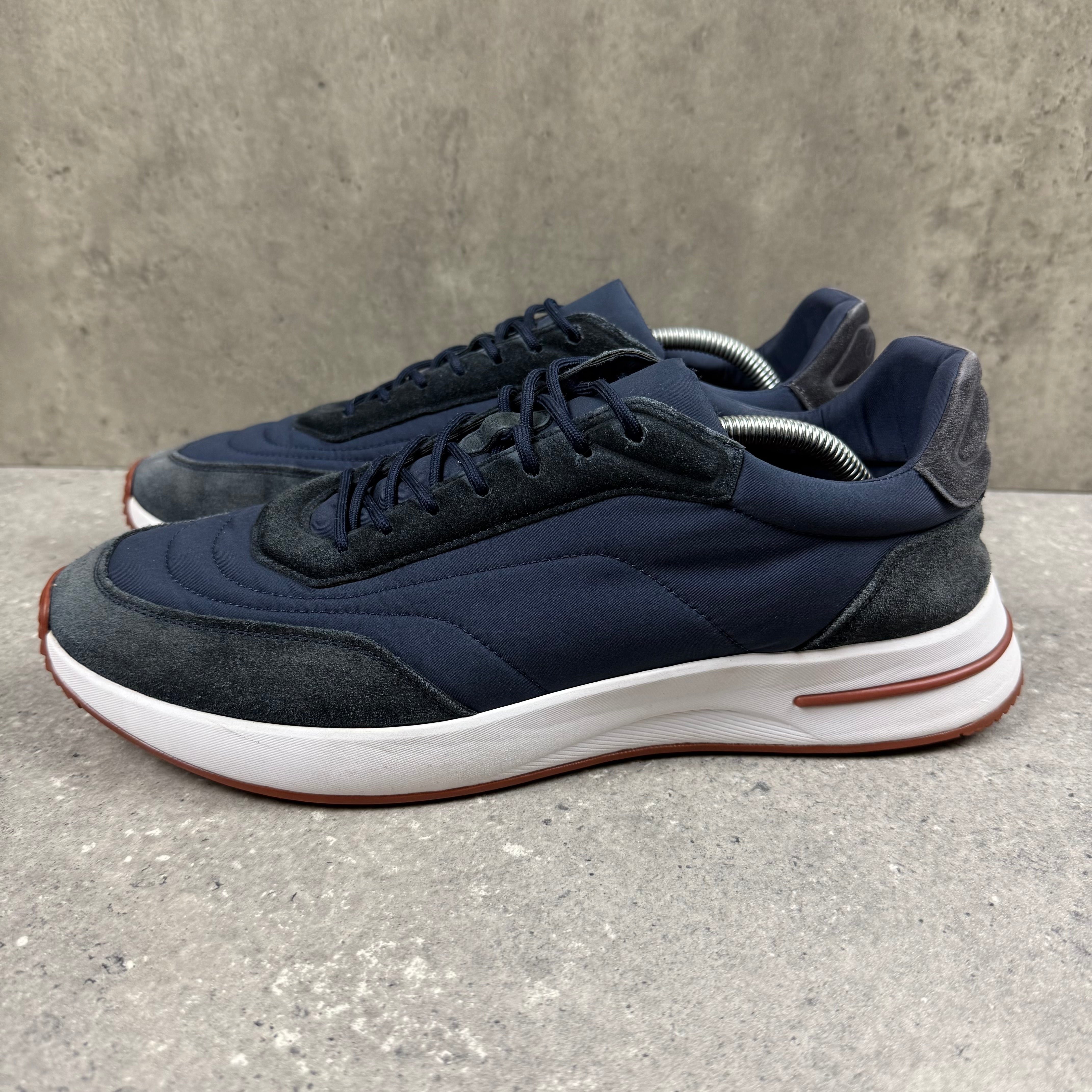 LORO PIANA WEEKEND WALK - (EU45 / UK11)