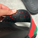 GUCCI SLIDERS - (EU41 / UK7)