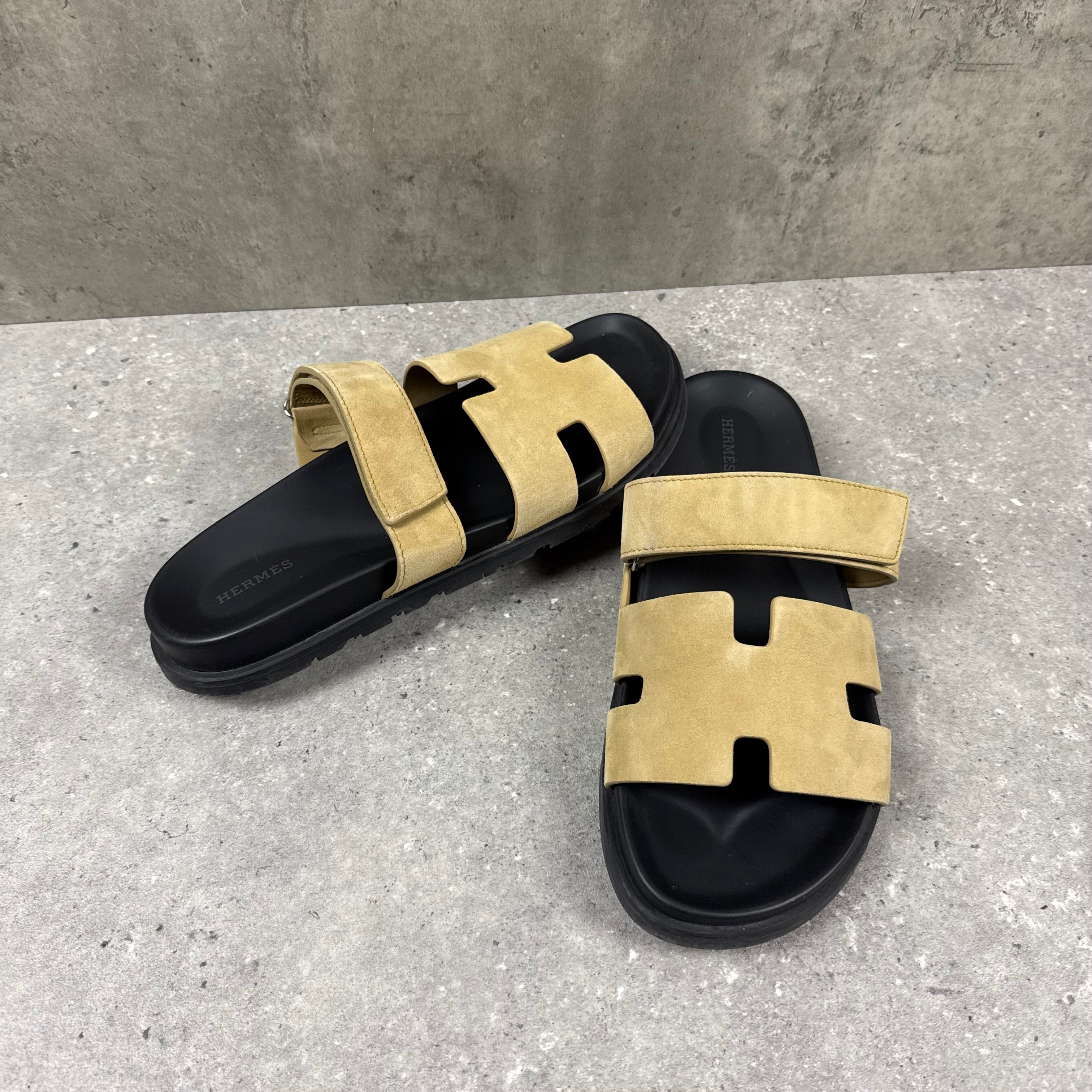 HERMES CHYPRE SANDALS BEIGE  - (EU43 / UK9)