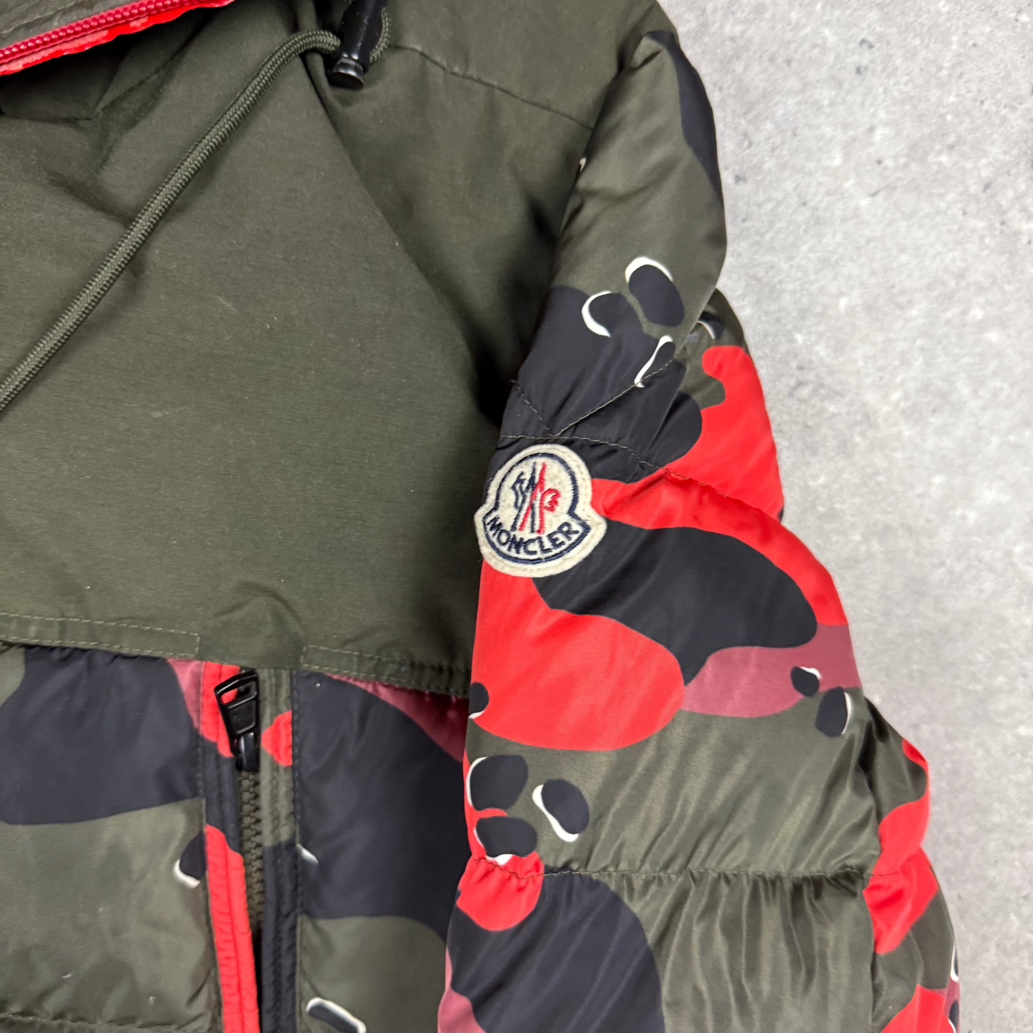 MONCLER EYMERIC JACKET CAMO - 2 (S/M)