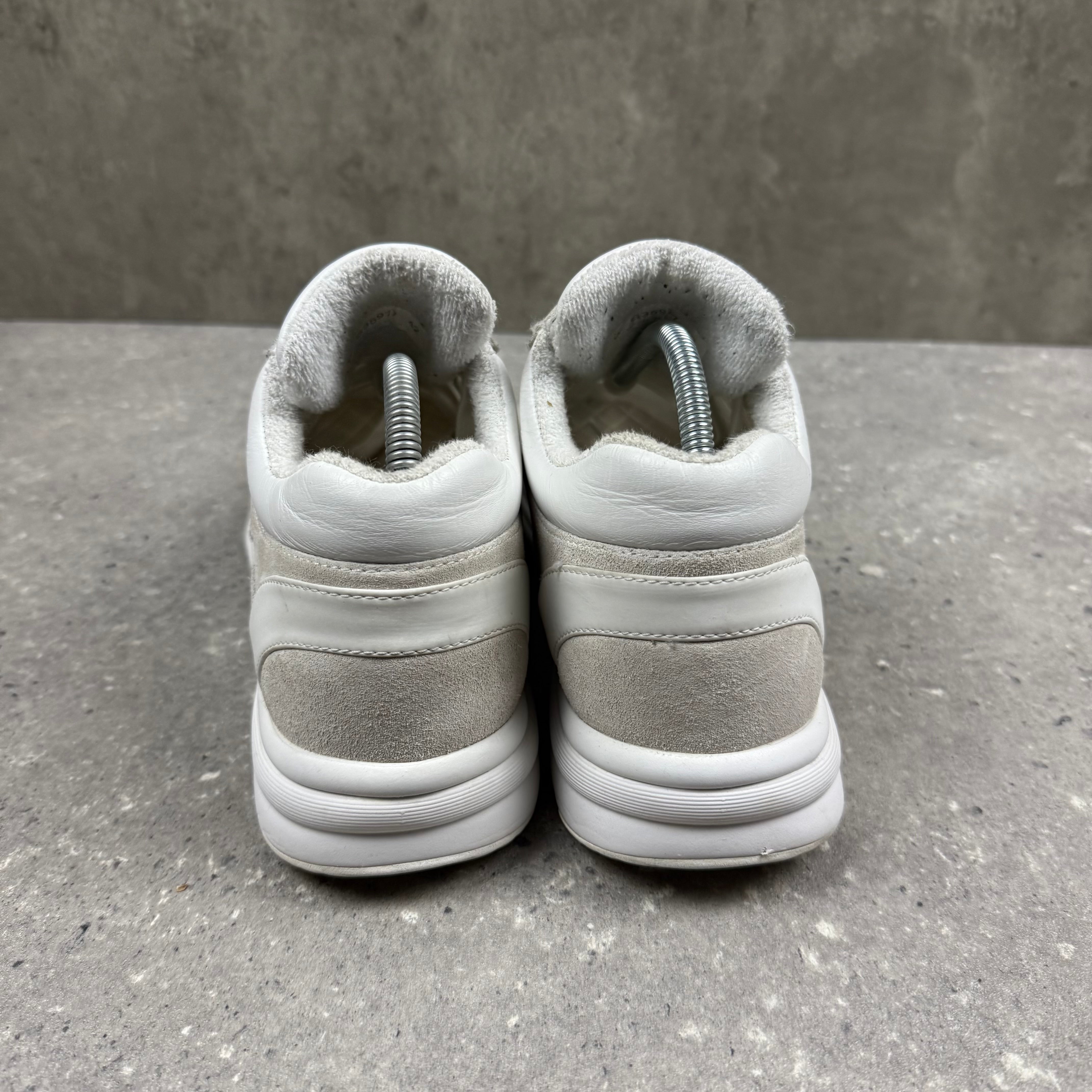 CHANEL CC RUNNERS -  (EU42 / UK8)