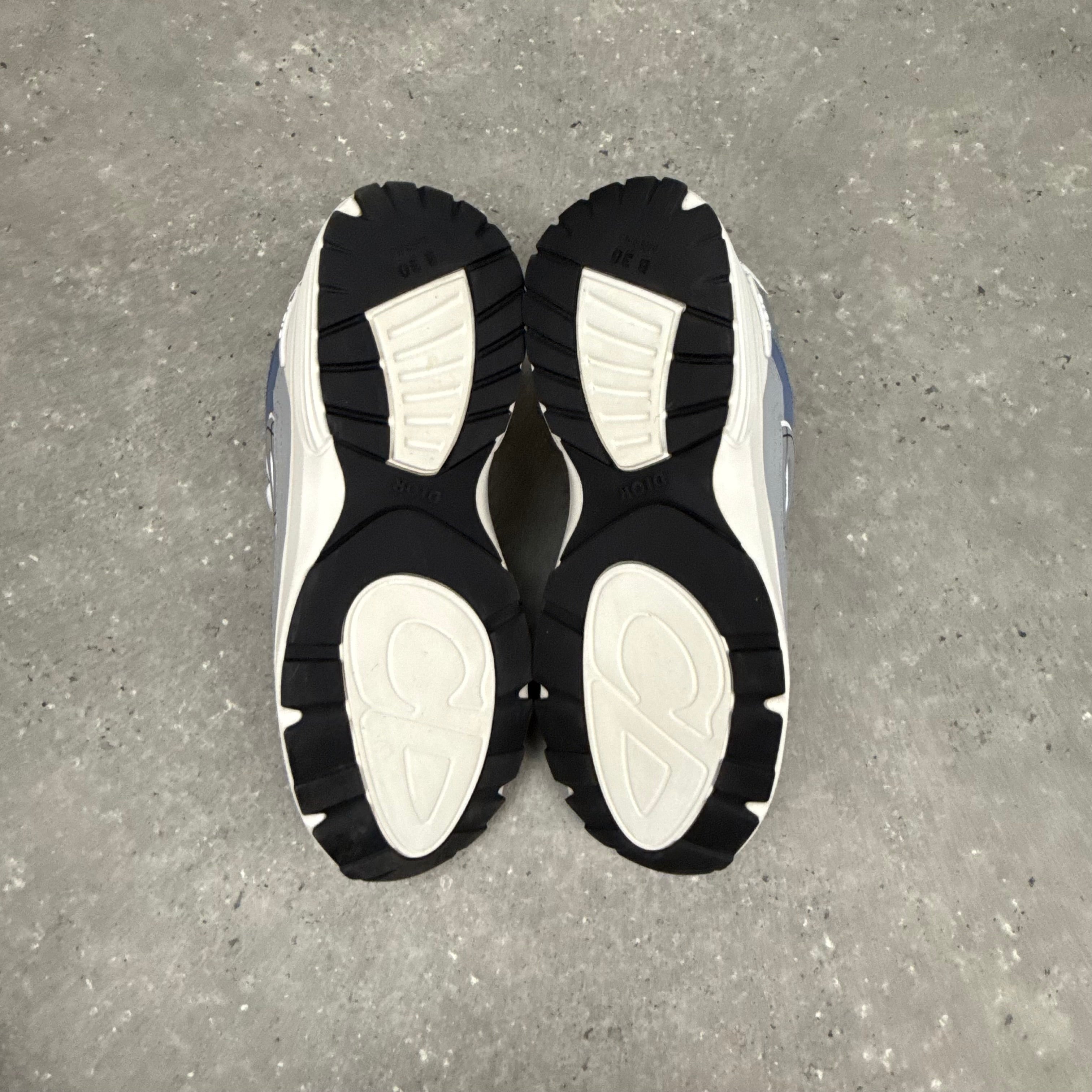 DIOR B30 LIGHT BLUE - (EU42 / UK8)