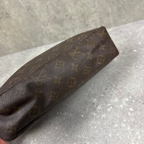 LOUIS VUITTON TOILETRY POUCH