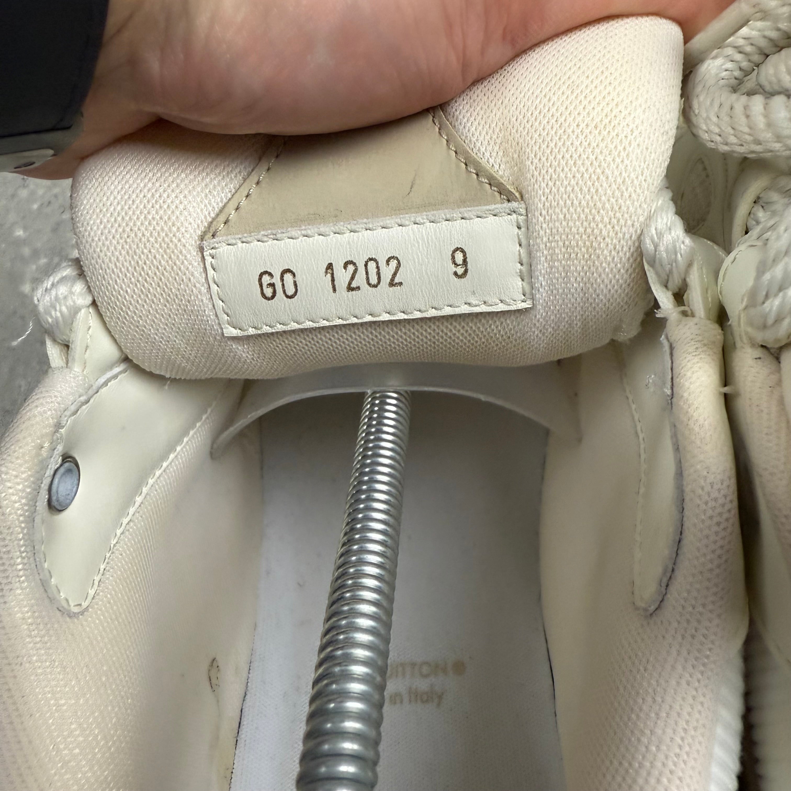 LOUIS VUITTON BEIGE SKATES - EU 43 (FITS UK 10)