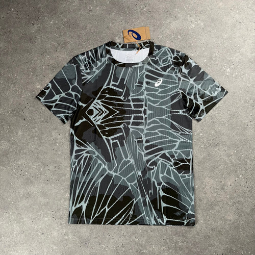 ASICS GRAPHIC T-SHIRT - BROWN
