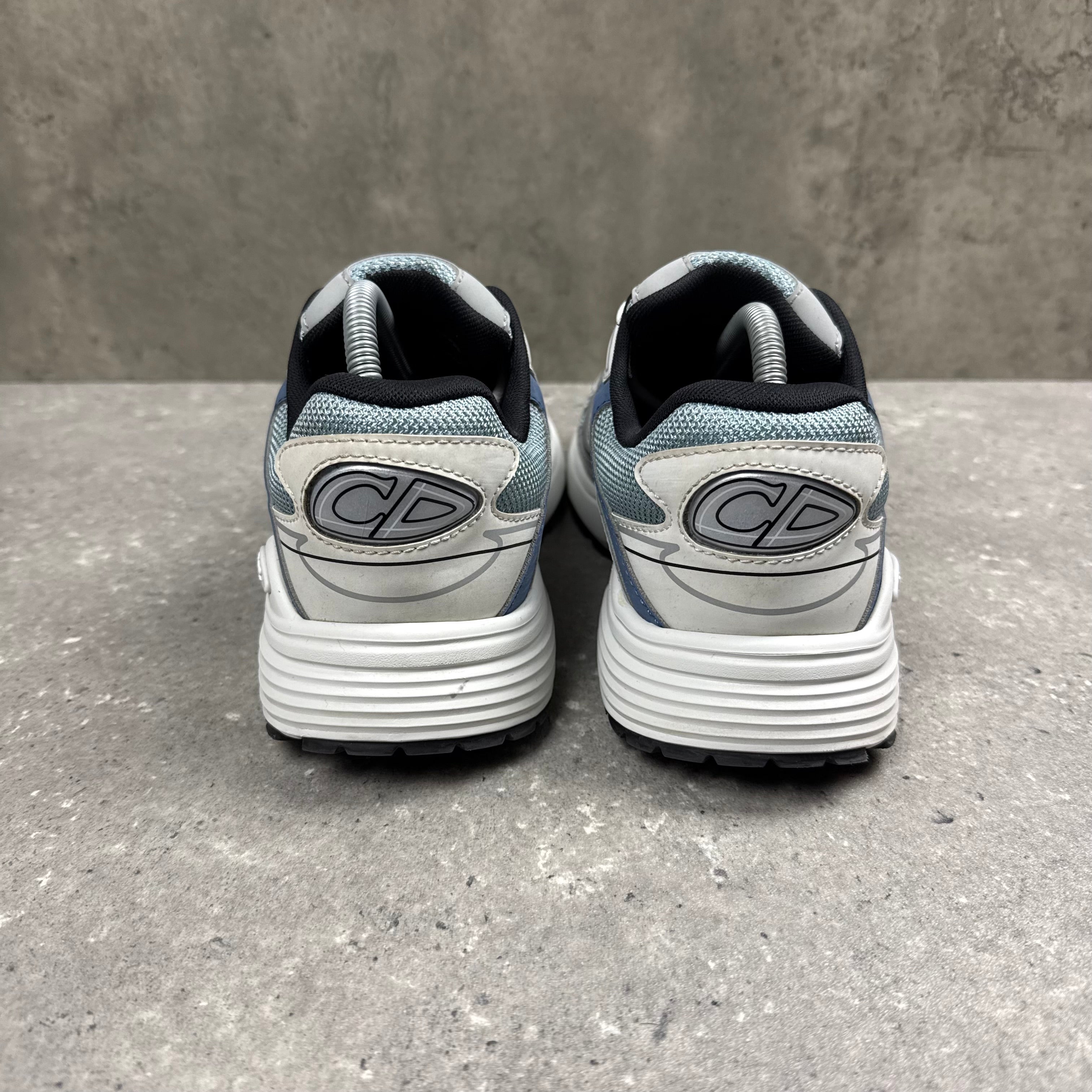 DIOR B30 LIGHT BLUE - (EU 41 / UK 7)