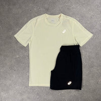 ASICS MINERAL BEIGE JACQUARD T-SHIRT & BLACK 7” SHORTS SET