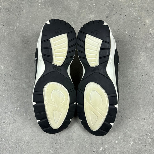 DIOR B30 BLACK/WHITE - (EU 41 / UK 7)