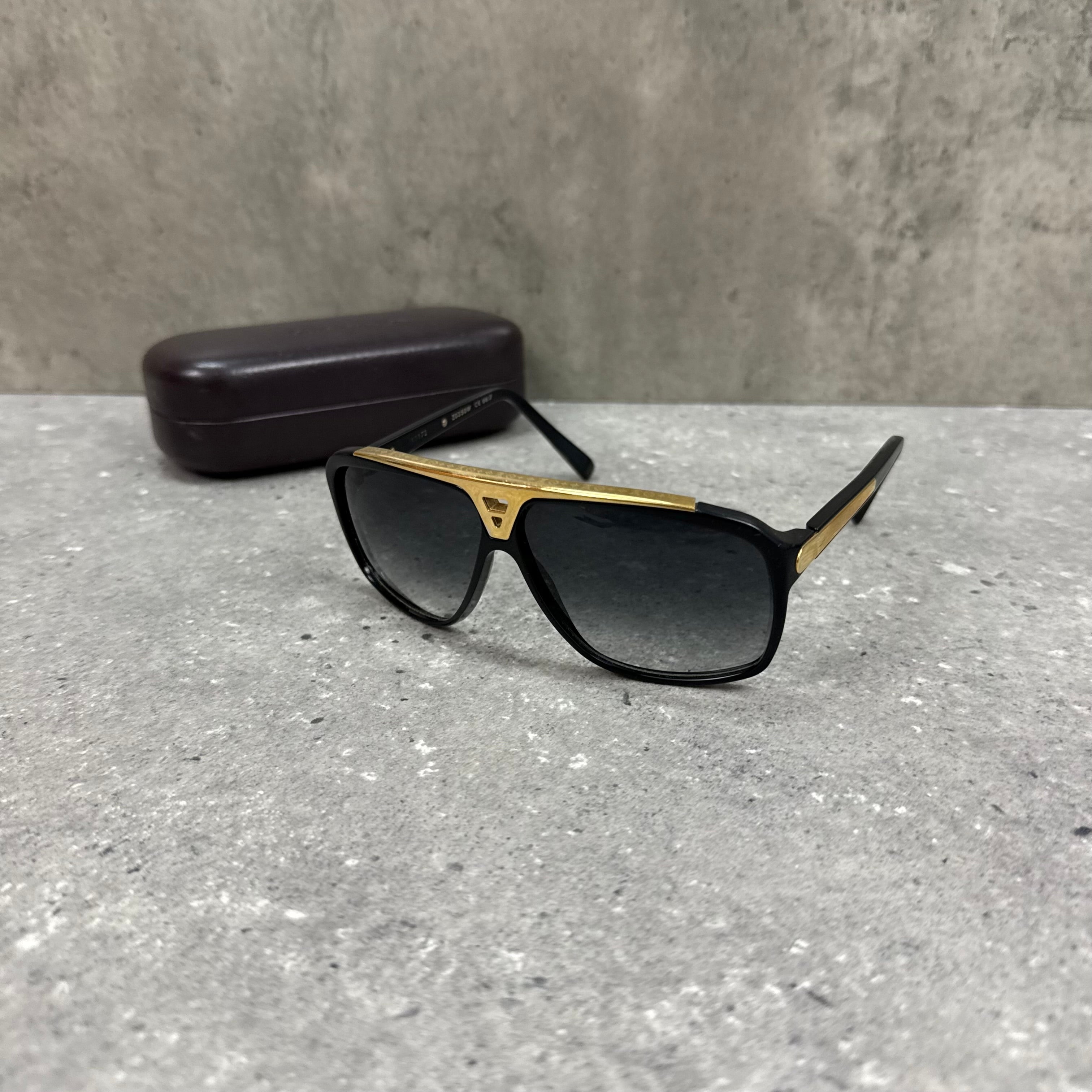 LOUIS VUITTON EVIDENCE SUNGLASSES
