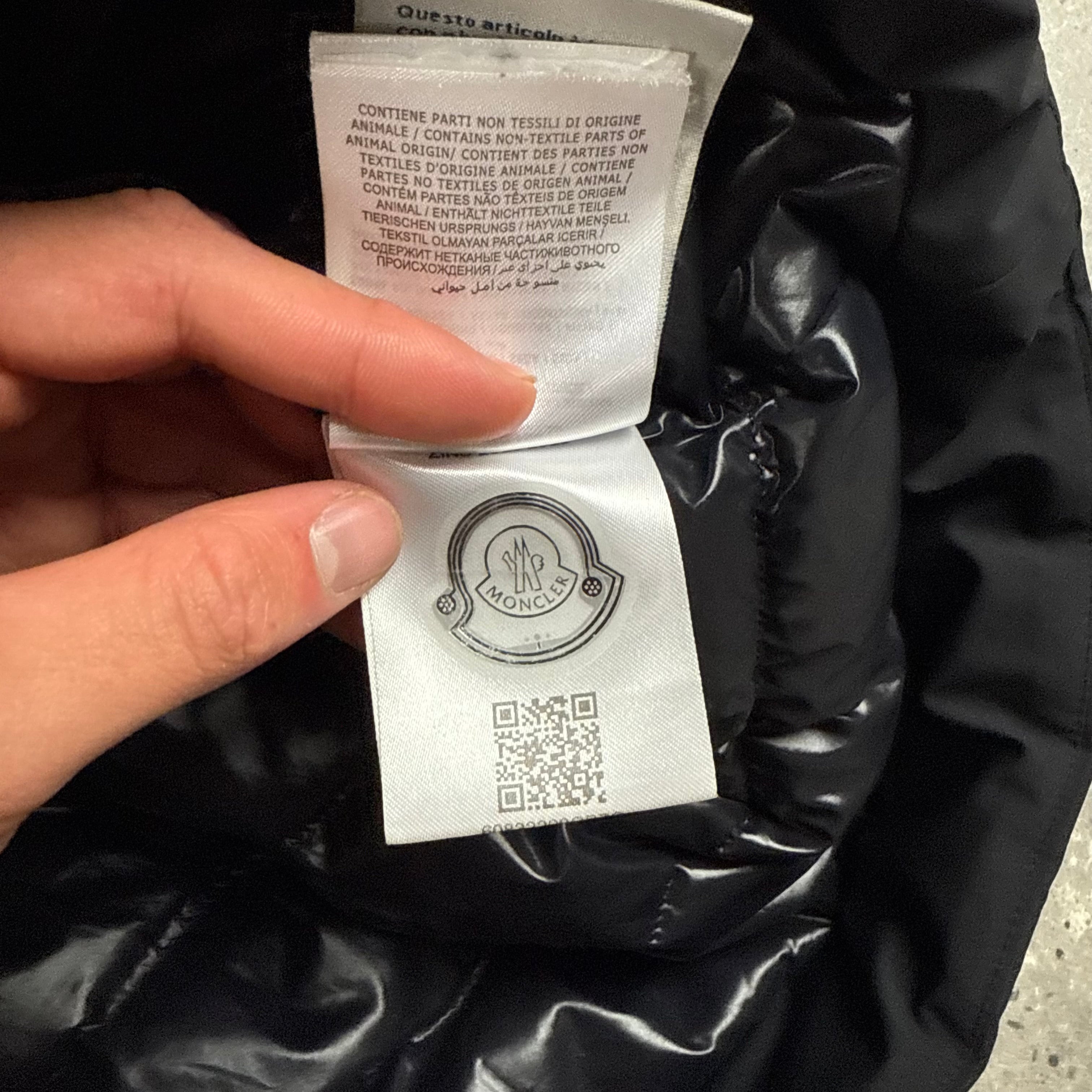 MONCLER CERCIS JACKET - 2 (M)