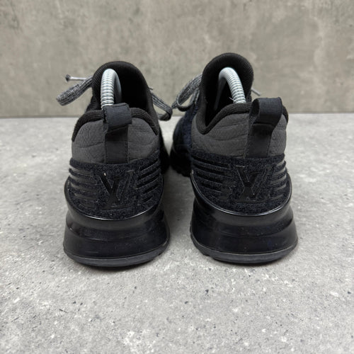 LOUIS VUITTON VNR BLACK/GREY - EU40.5 (FITS UK 7.5)