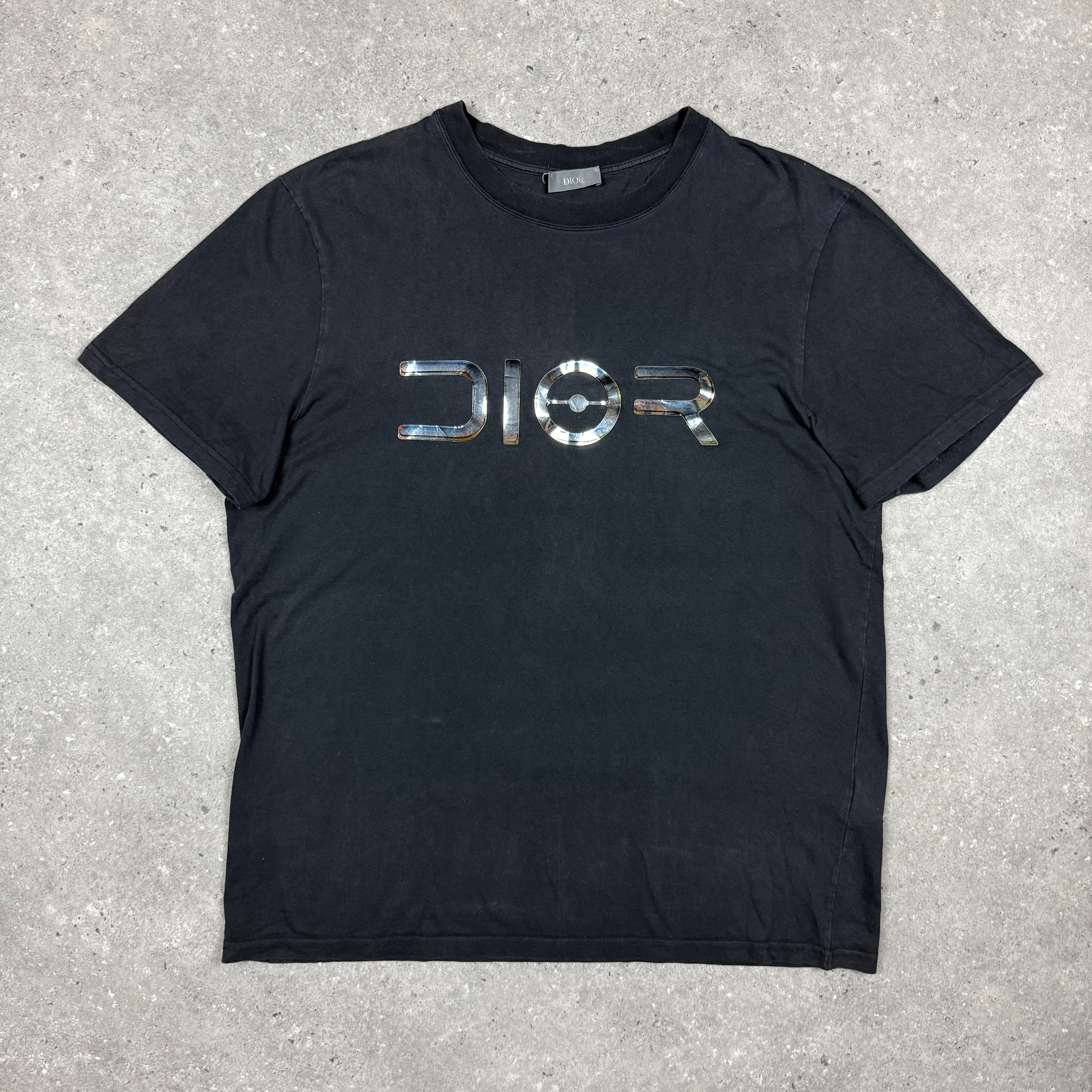 DIOR T-SHIRT- XL (FITS L)