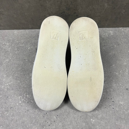 LOUIS VUITTON BEVERLY HILLS - EU 42 (FITS UK 9)