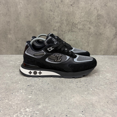 LOUIS VUITTON RUNAWAY BLACK - (EU40 / UK6)