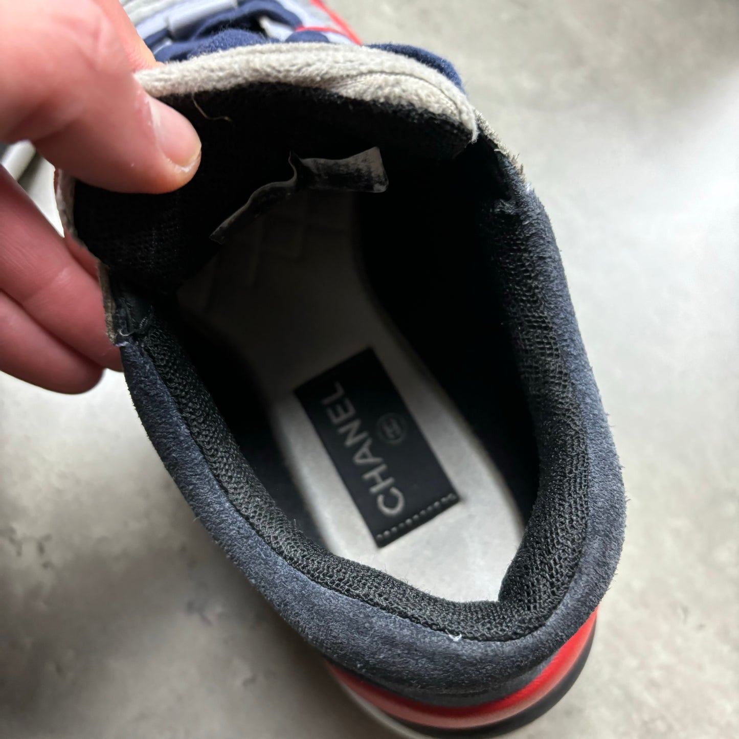 CHANEL RUNNERS "NAVY VELVET" (FITS 6/6.5)