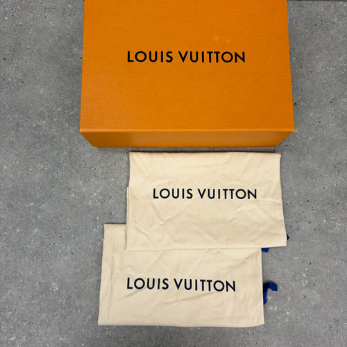 LOUIS VUITTON RUNAWAY BLACK - (EU40 / UK6)