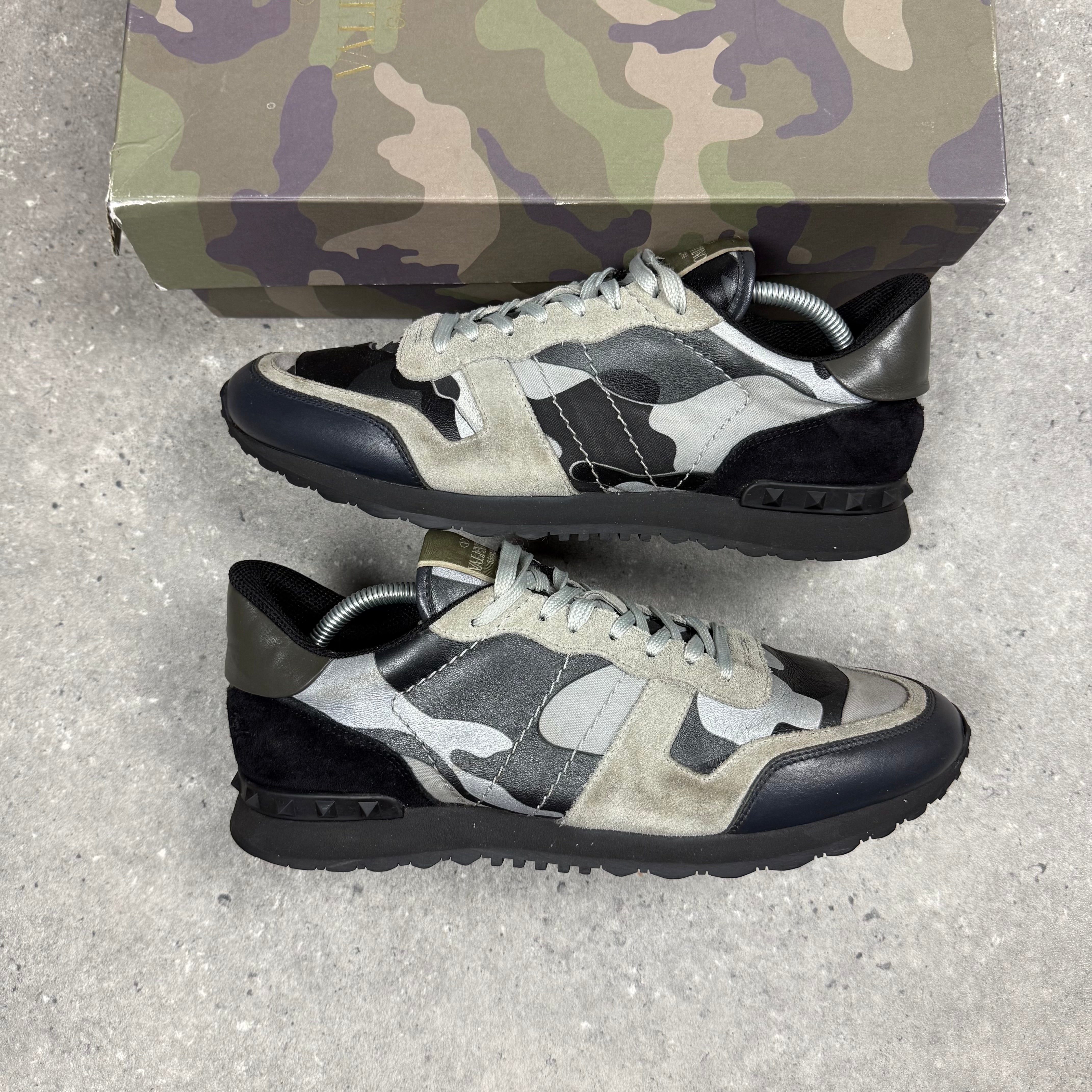 VALENTINO ROCKRUNNER GREY - (EU44 / UK10)