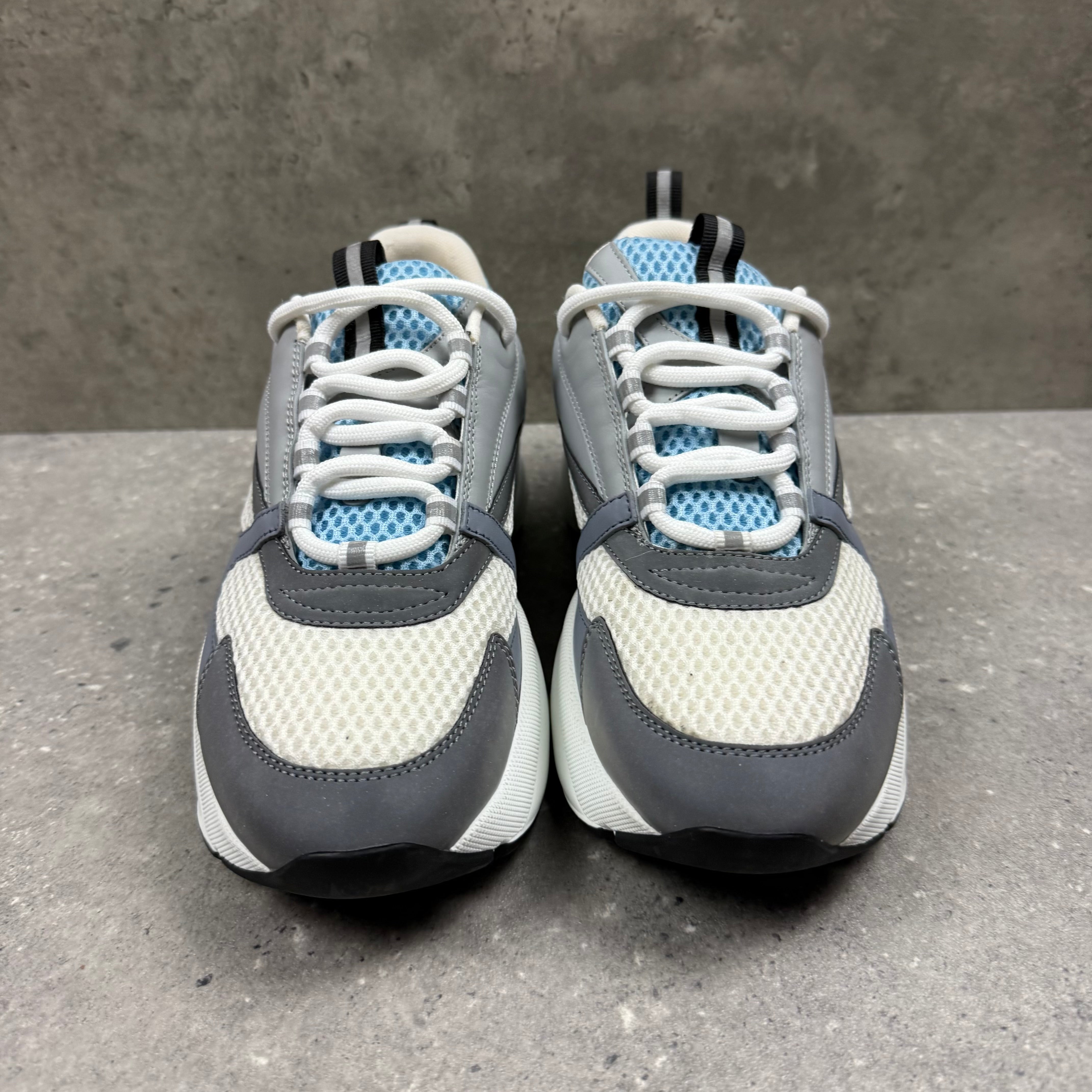 DIOR B22 BABY BLUE - (EU 41 / UK 7)