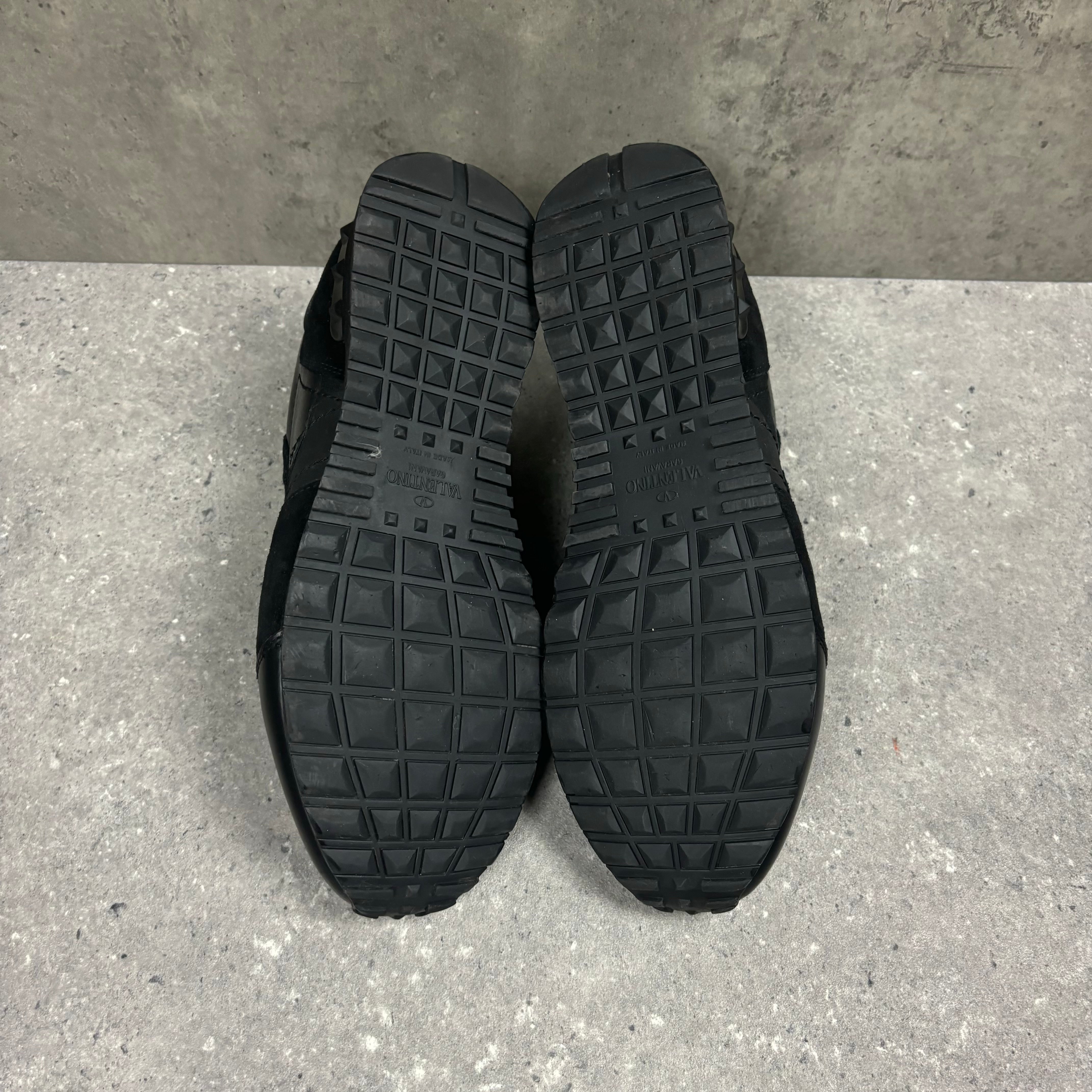 VALENTINO ROCKRUNNER BLACK - (EU42.5 / UK8.5)