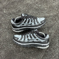 NIKE P-6000 -  COOL GREY