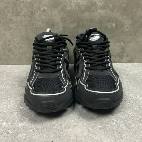 DIOR B30 BLACK - (EU 40 / UK 6)