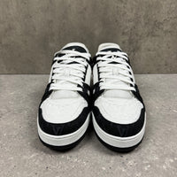 LOUIS VUITTON BLACK DENIMS - EU 42.5 (FITS UK 9.5)