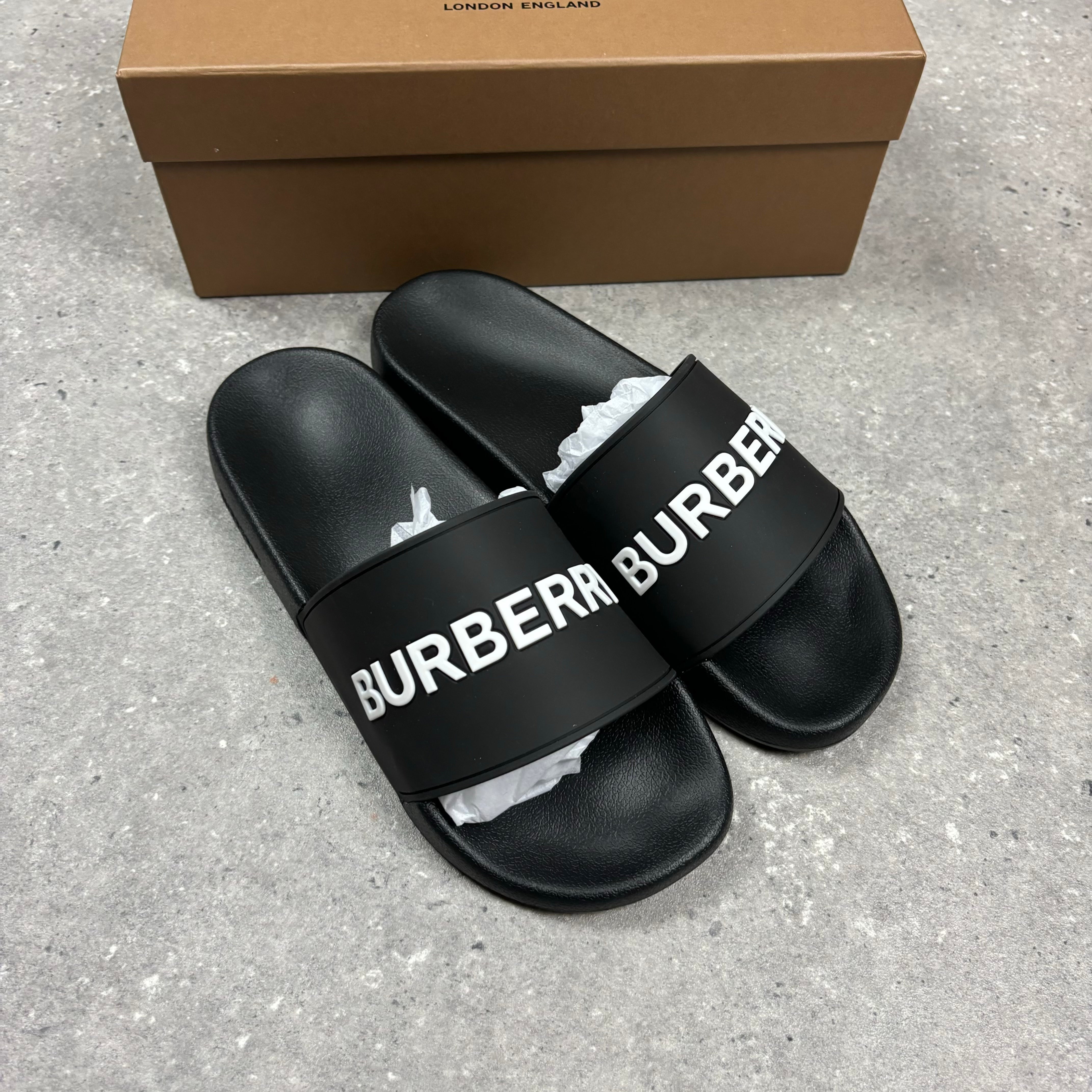BURBERRY SLIDES