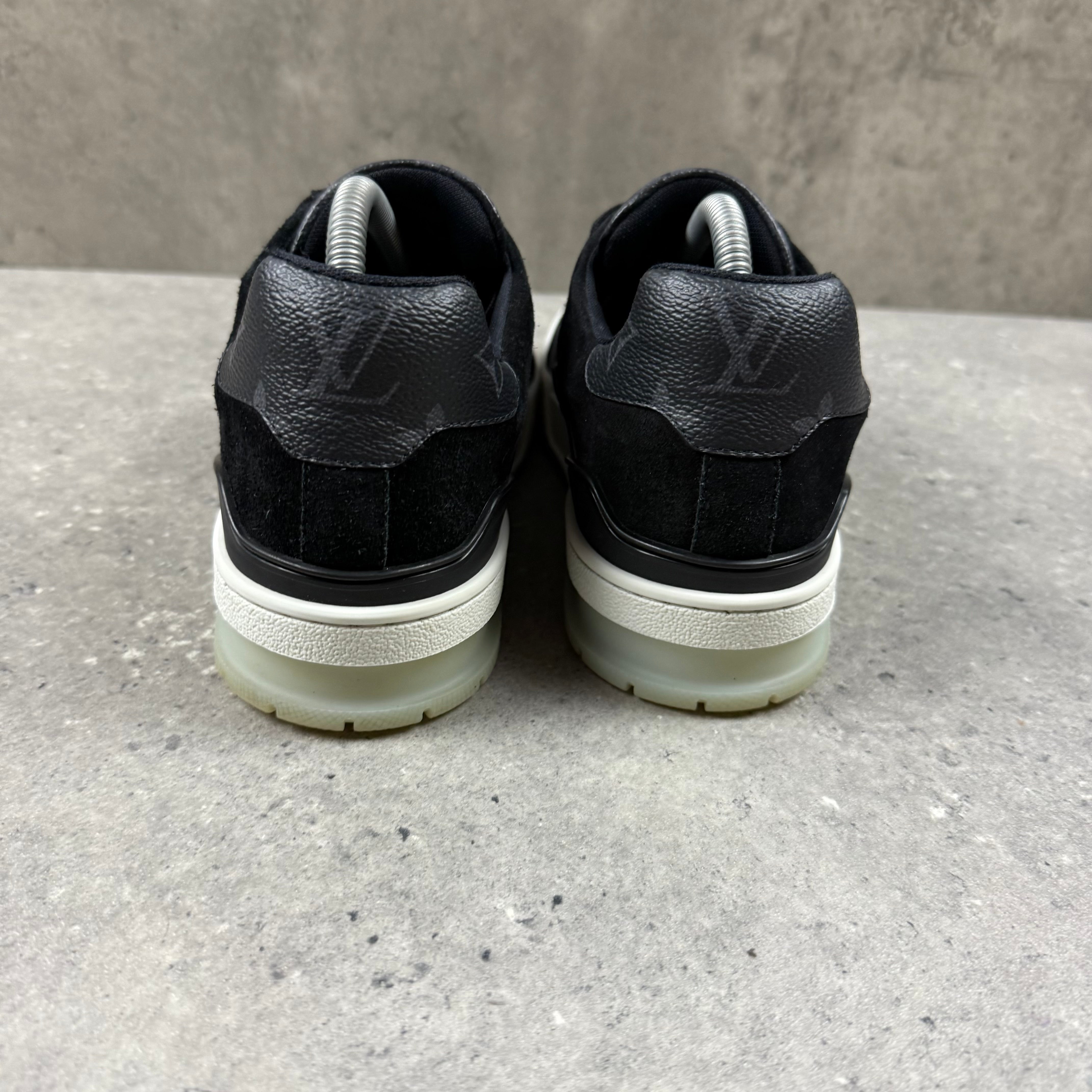 LOUIS VUITTON MONOGRAM ECLIPSE SNEAKERS - EU40 (FITS UK 7)