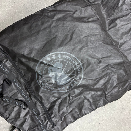 CANADA GOOSE WOMENS MONTEBELLO PARKA BLACK - (M)