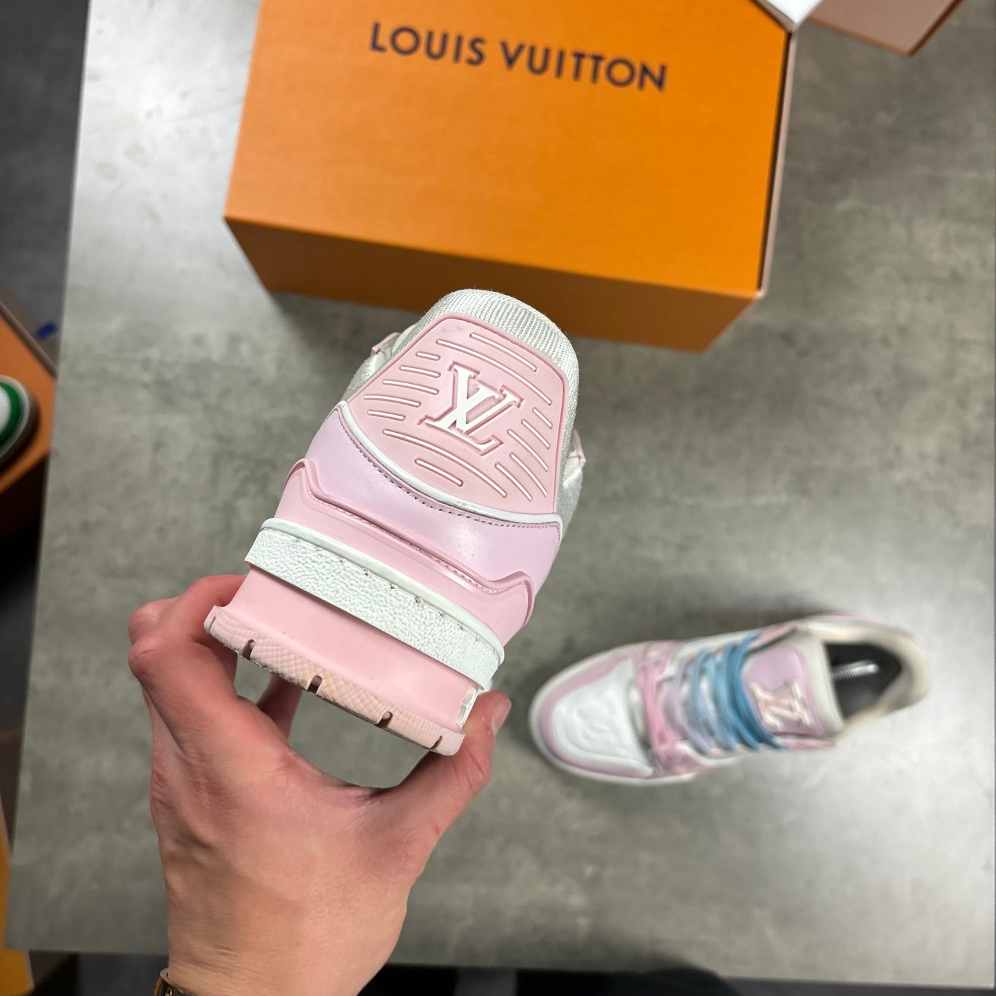 LOUIS VUITTON SNEAKERS (FITS 7)