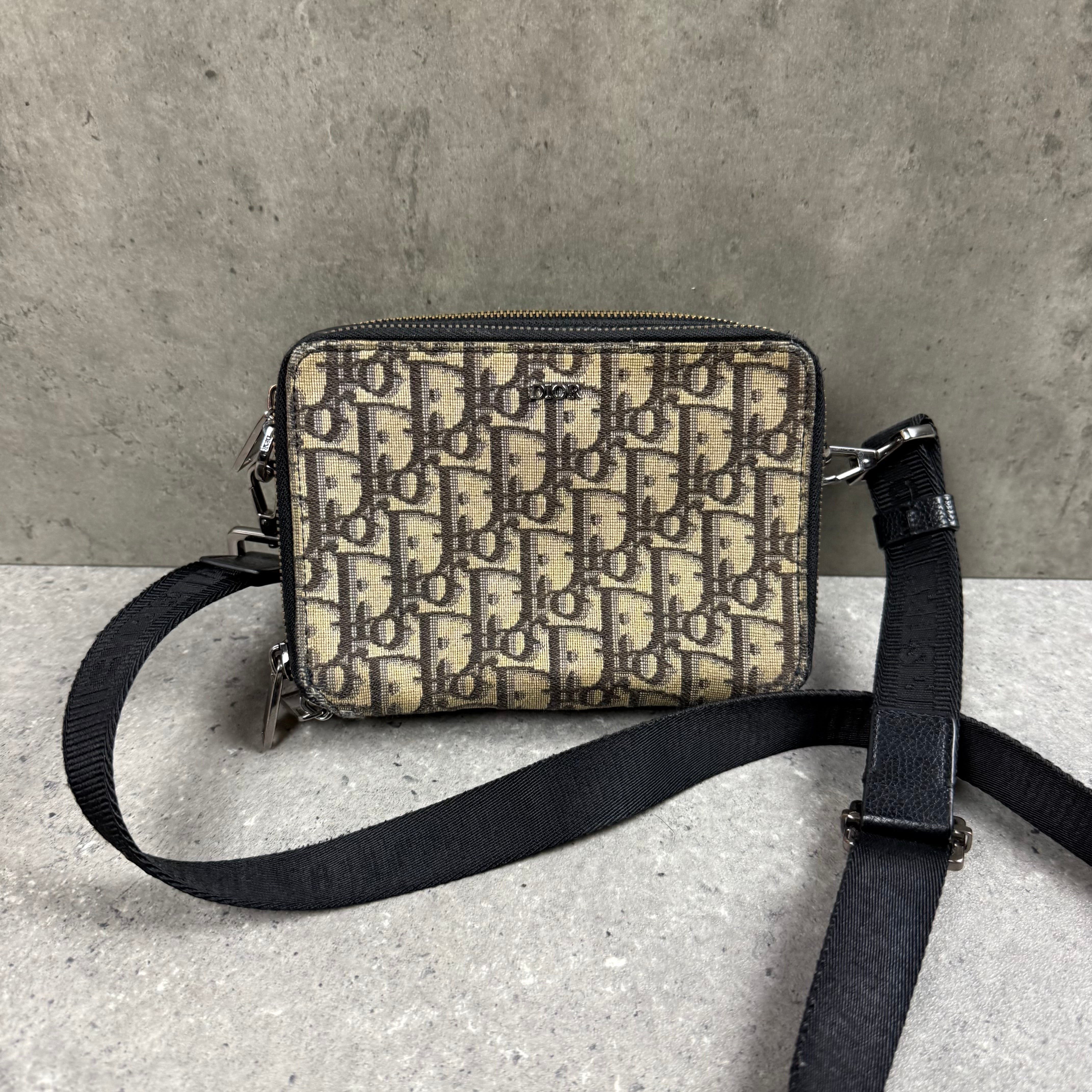 DIOR BEIGE SHOULDER BAG