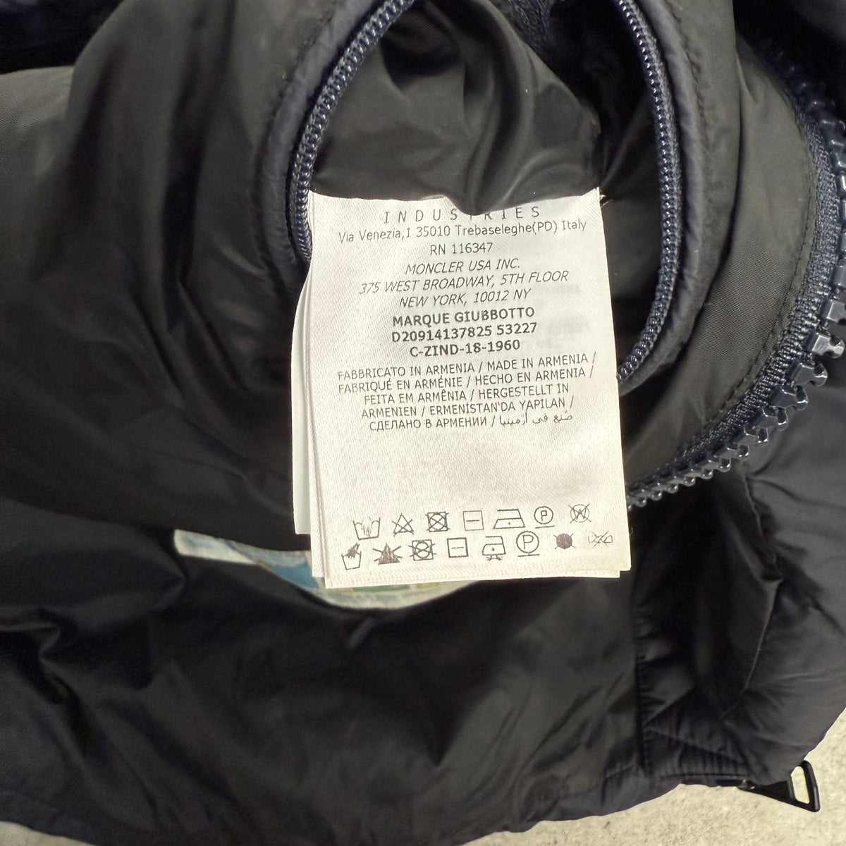 MONCLER MARQUE JACKET NAVY - SIZE 5 (FITS L)