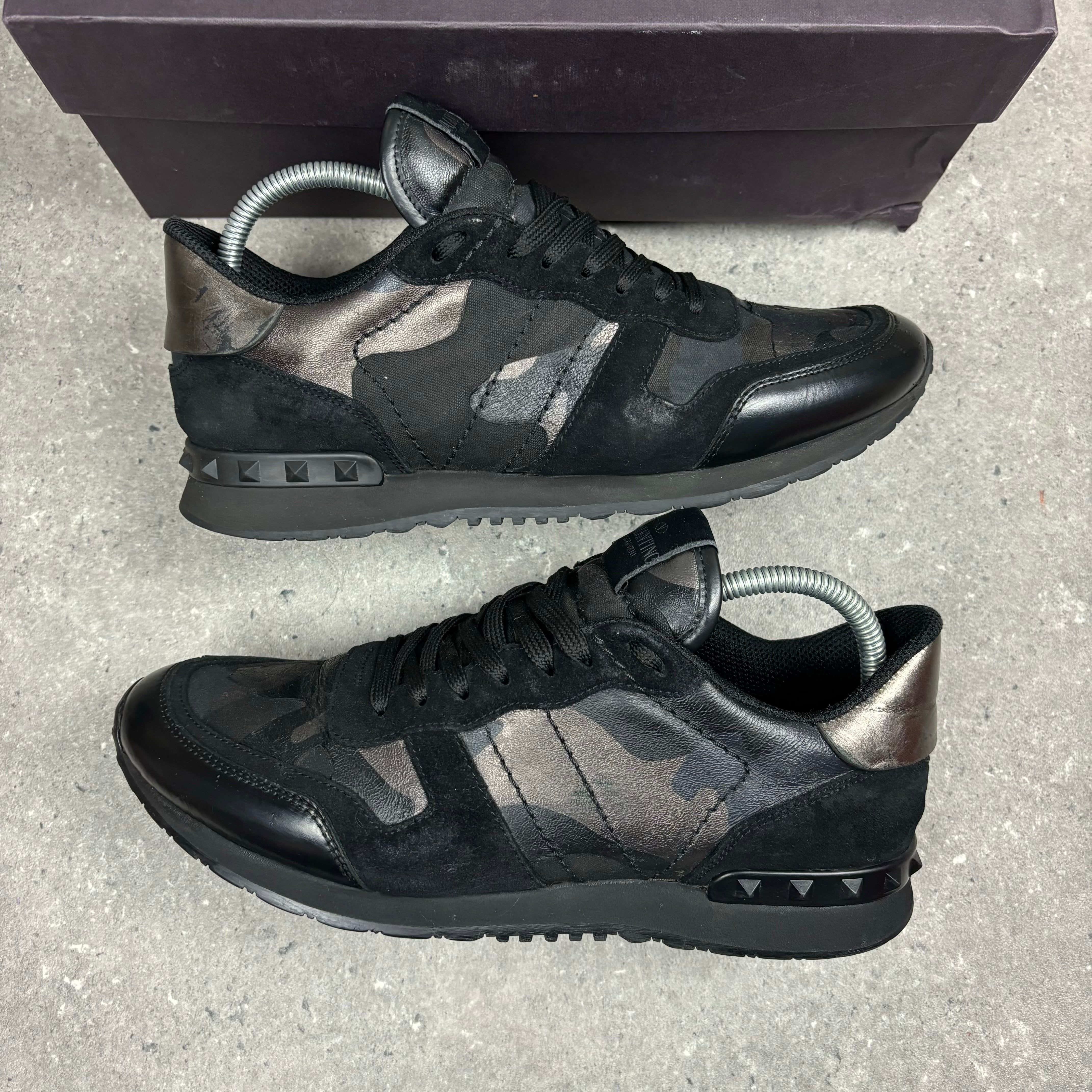 VALENTINO ROCKRUNNER - (EU 41 / UK 7)