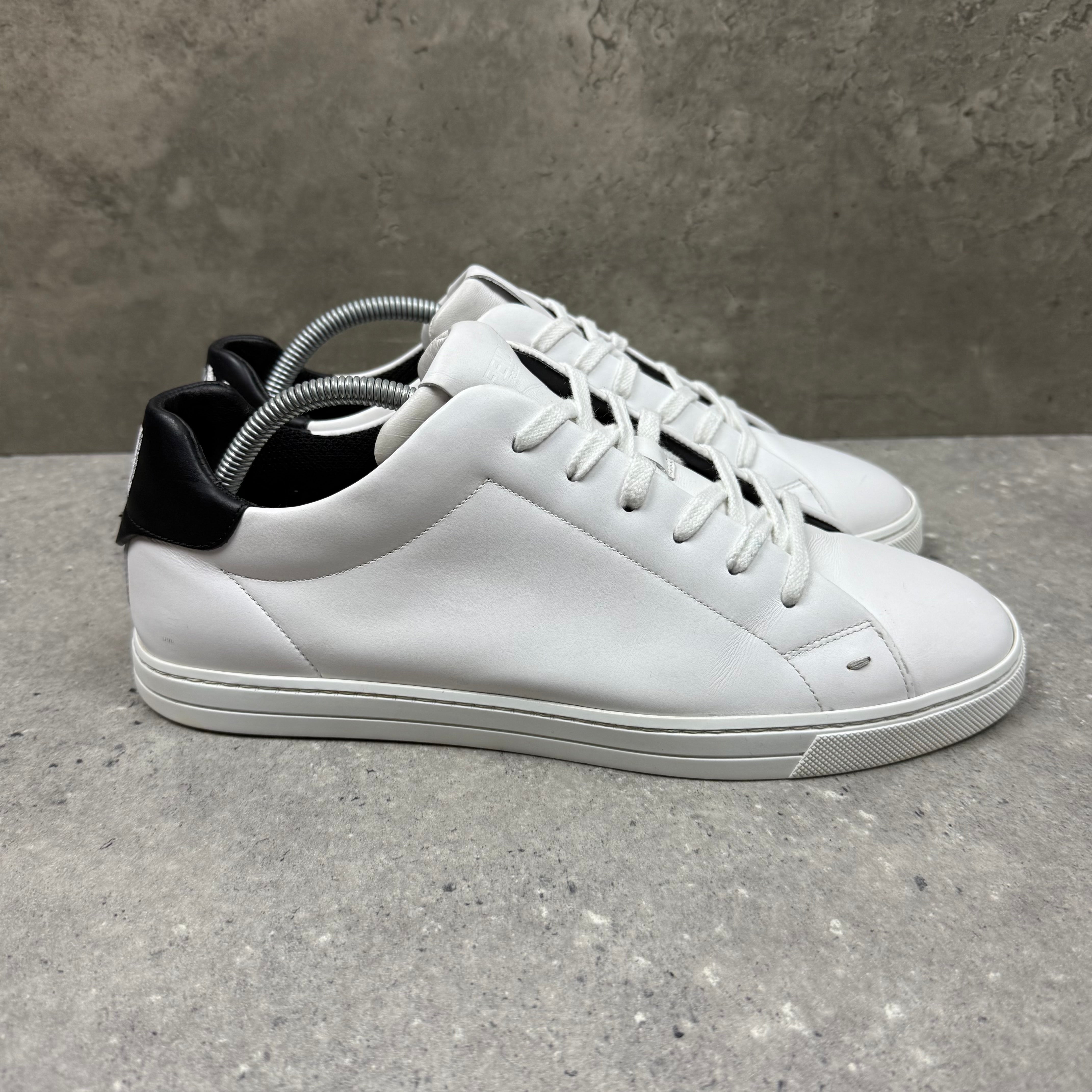 FENDI WHITE TRAINERS - (EU42.5 / UK8.5)