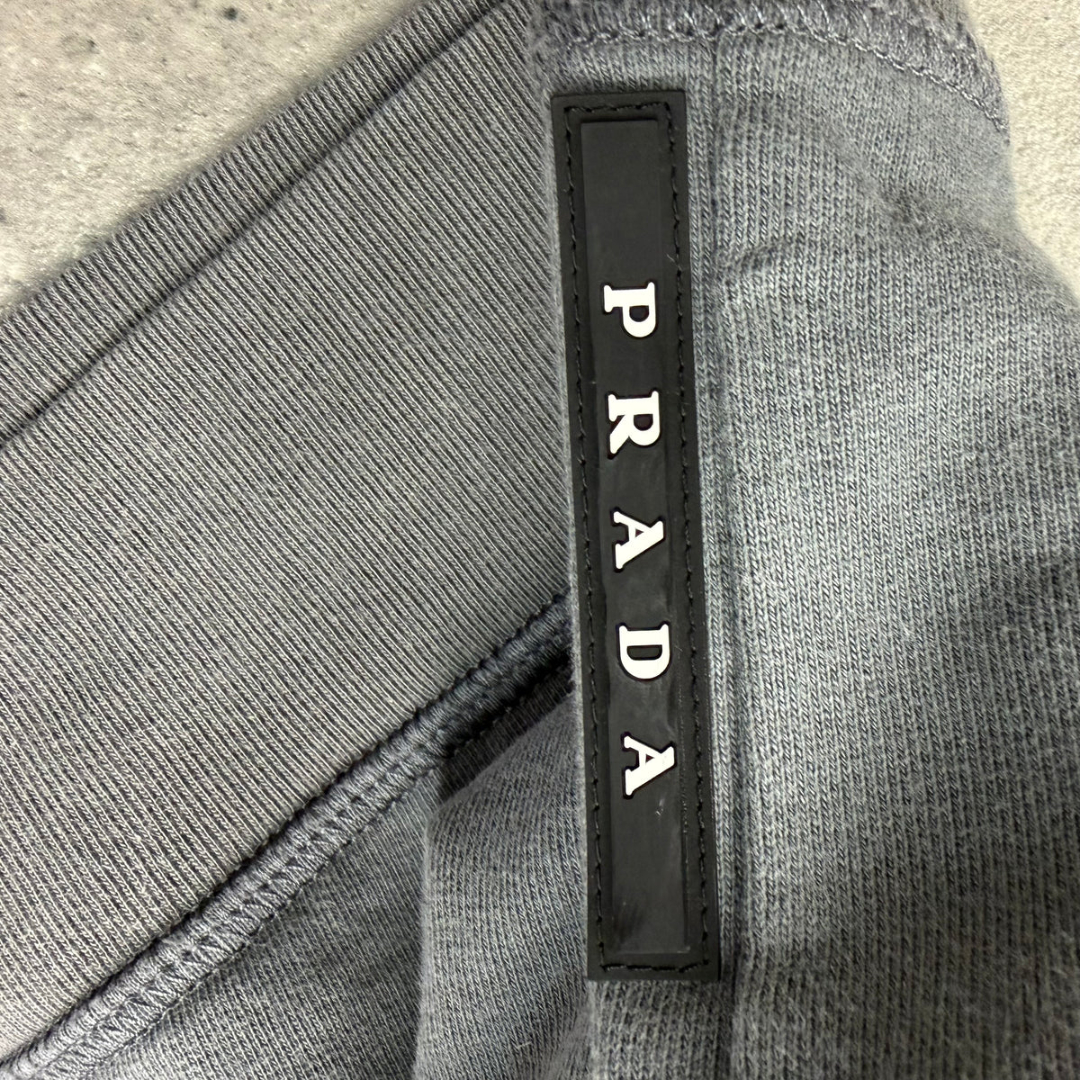 PRADA HOODIE GREY - (M)