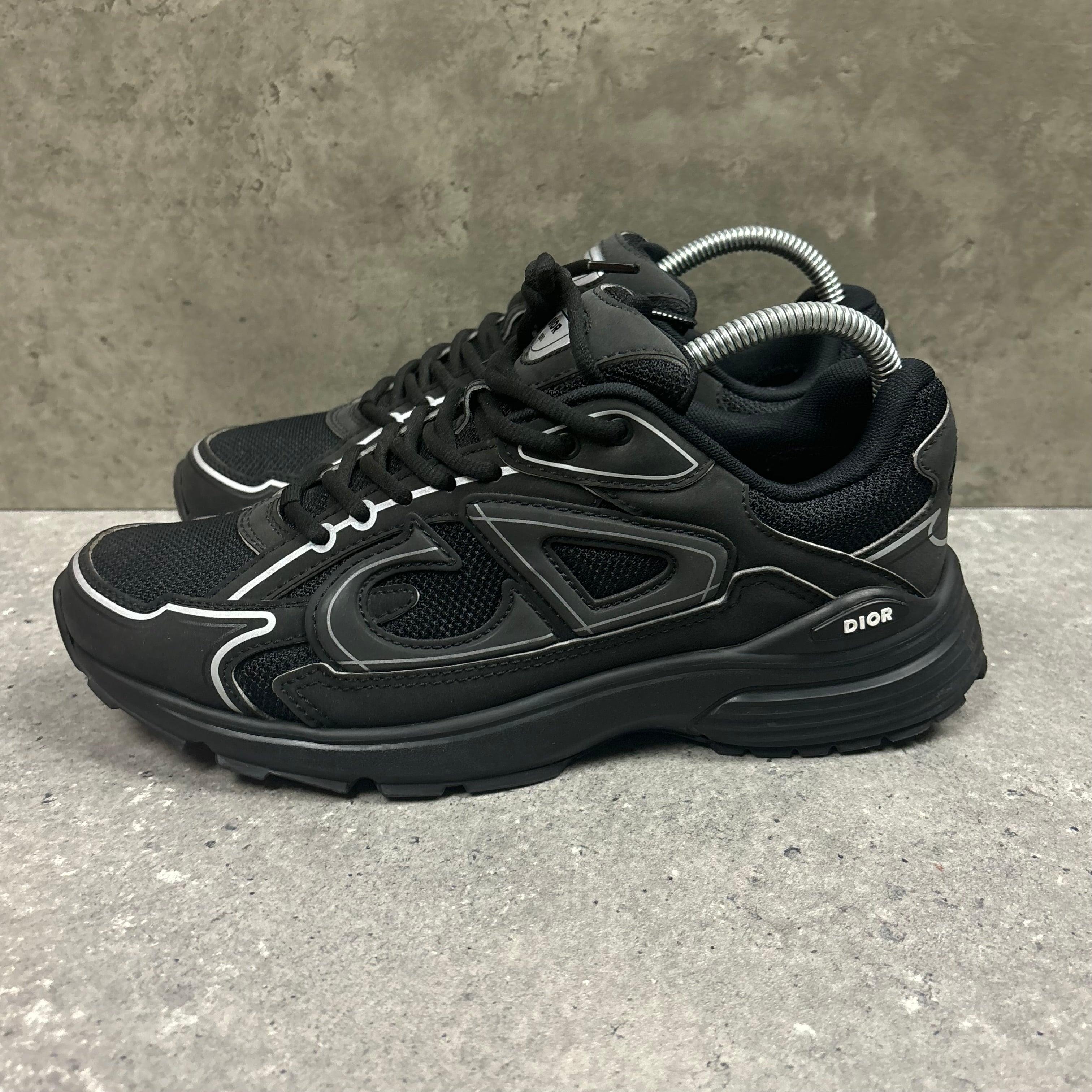 DIOR B30 BLACK - (EU 40 / UK 6)