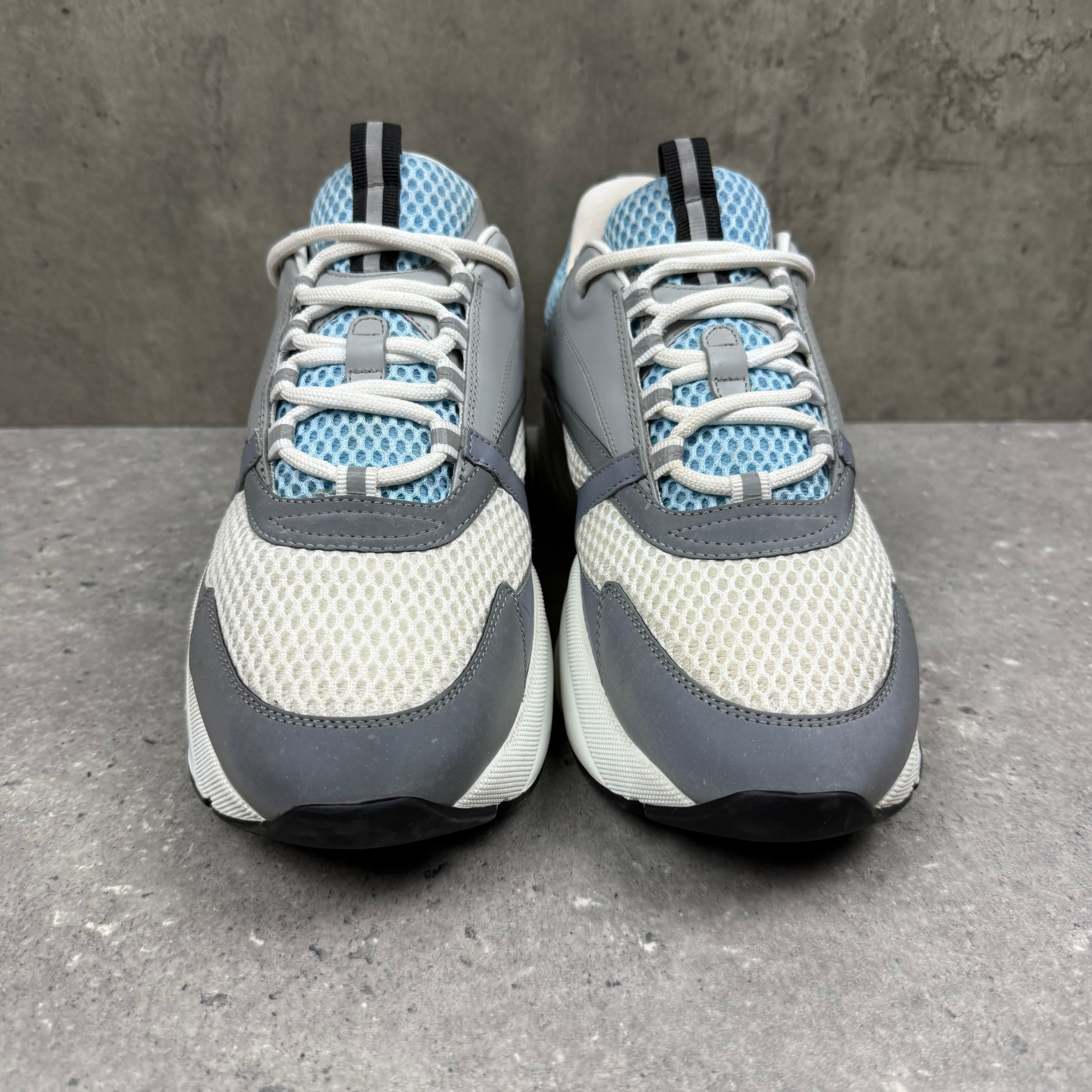 DIOR B22 BABY BLUE - (EU 43 / UK 9)