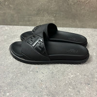 FENDI SLIDERS EU41 (FITS UK 8)
