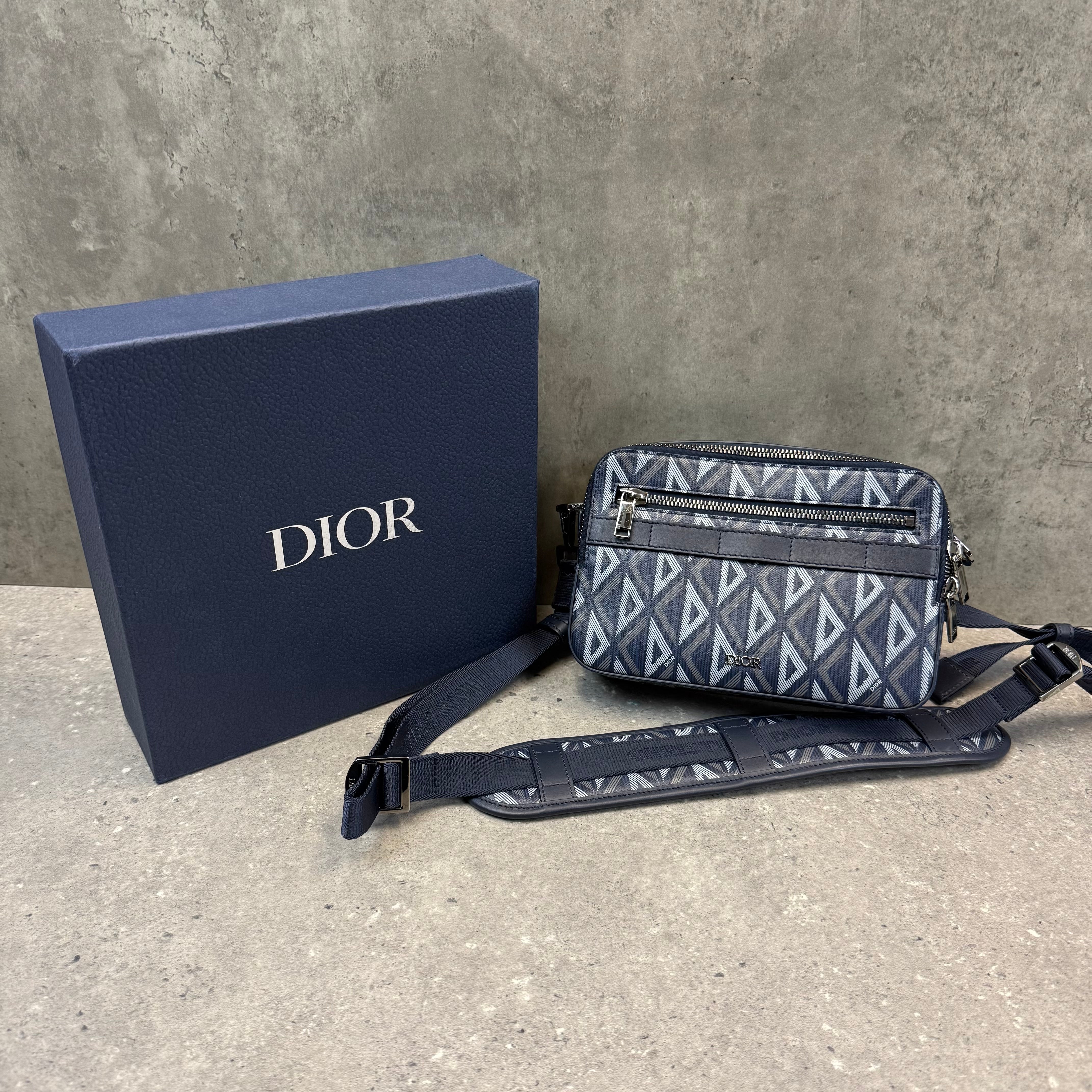 DIOR DIAMOND MESSENGER BAG - NAVY